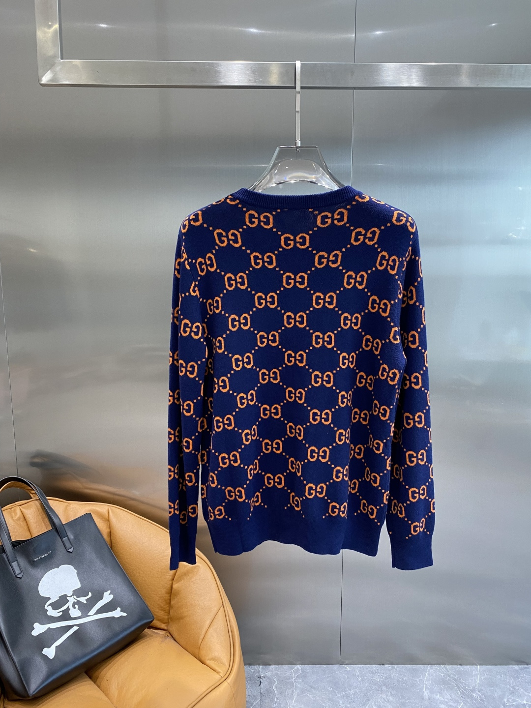 《𝙉𝙚𝙬🤍🖤古家》2025官网秋冬季最新毛衣，专柜同步在售爆款！特供羊毛混纺面料.手感舒适.可直接接触皮