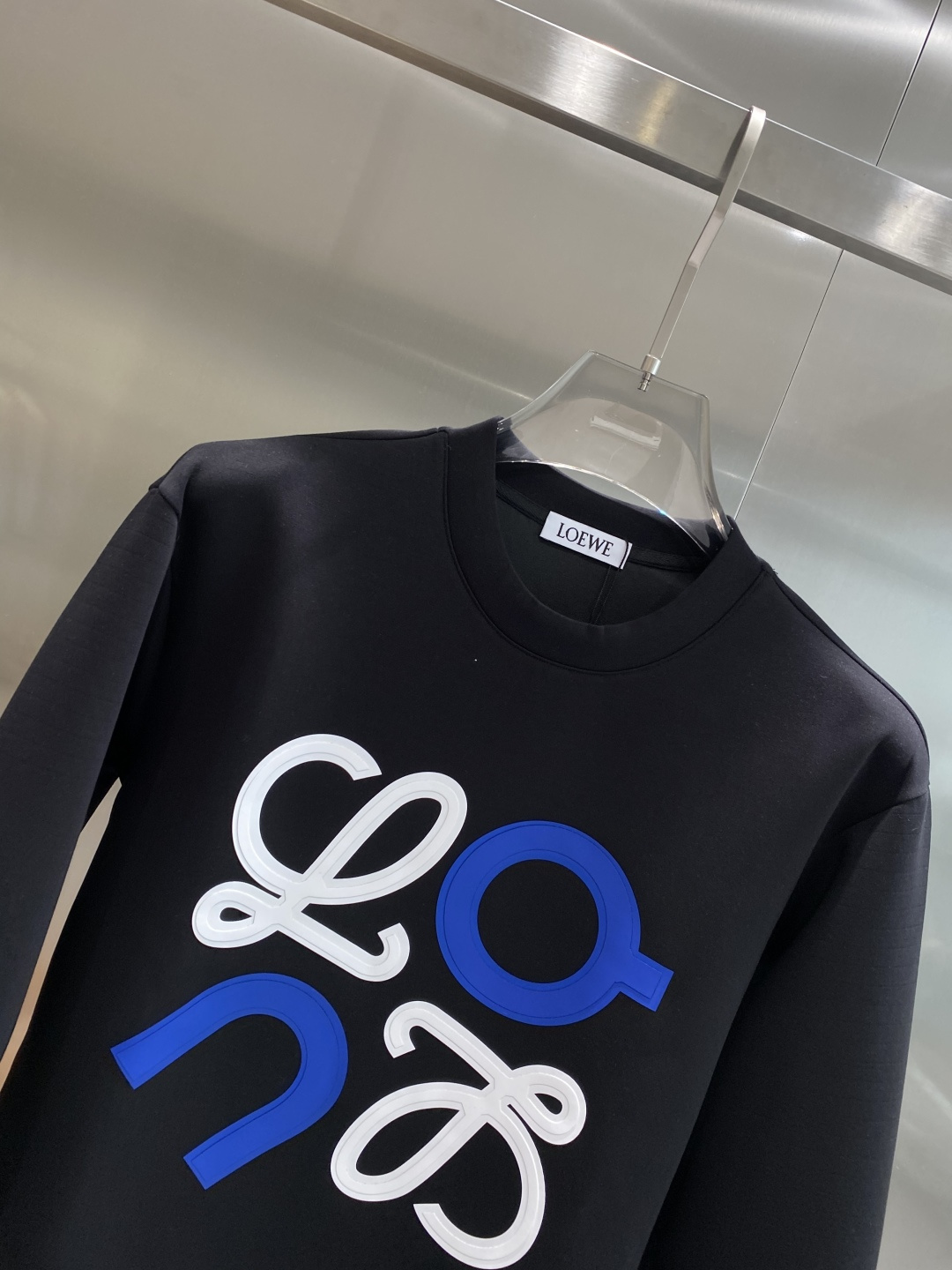 《𝙉𝙚𝙬🤍🖤罗家》25秋冬新品空气层 圆领卫衣，正面品牌标识设计，创意重释品牌标志性设计，采用400克重