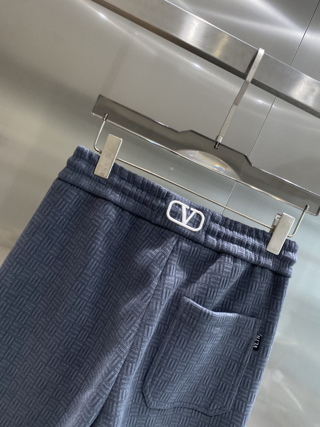 《𝙉𝙚𝙬🖤🤍华伦家》2025专柜新品大爆款高端休闲裤松紧裤！奢华品牌logo重工艺点缀 随意进出专柜，高