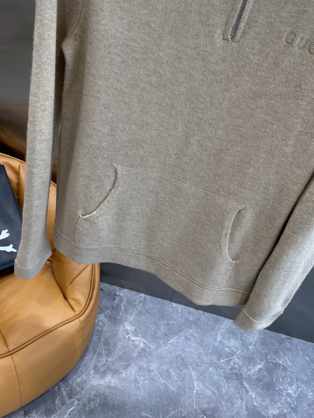 《𝙉𝙚𝙬🤍🖤古家》2025官网秋冬季最新毛衣，专柜同步在售爆款！特供羊毛混纺面料.手感舒适.可直接接触皮