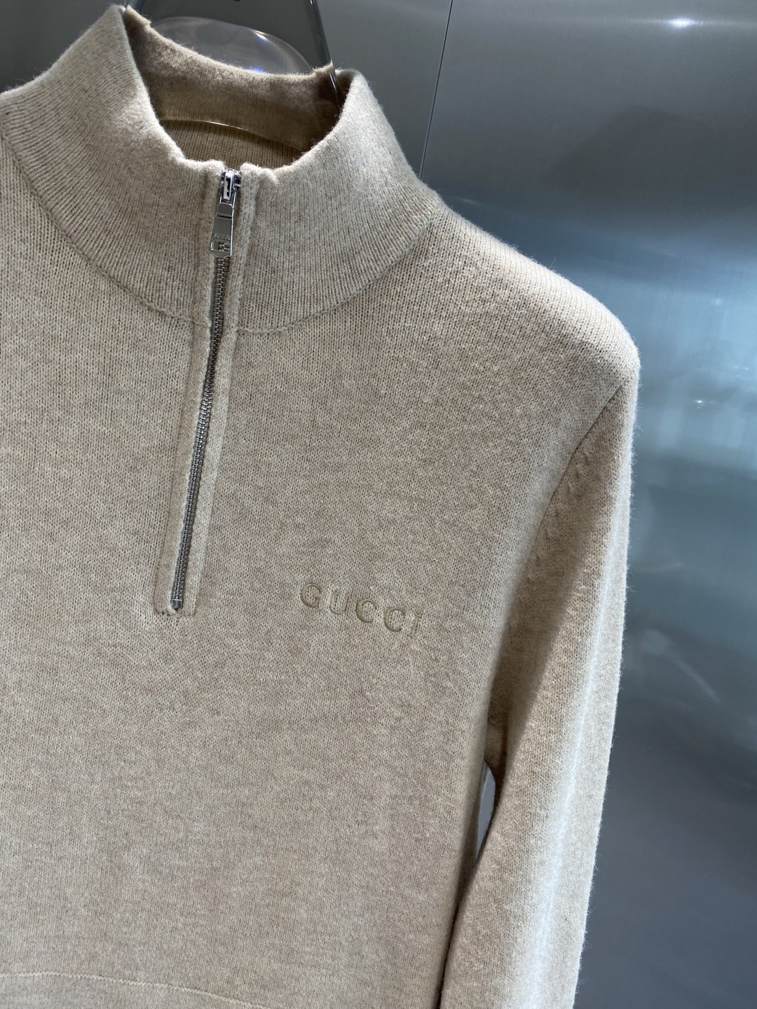 《𝙉𝙚𝙬🤍🖤古家》2025官网秋冬季最新毛衣，专柜同步在售爆款！特供羊毛混纺面料.手感舒适.可直接接触皮