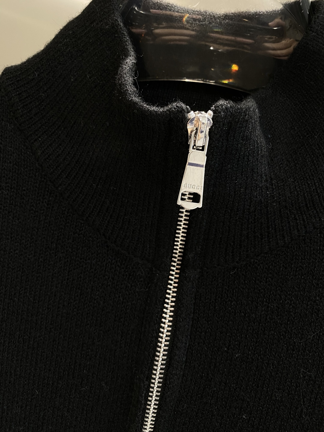 《𝙉𝙚𝙬🤍🖤古家》2025官网秋冬季最新毛衣，专柜同步在售爆款！特供羊毛混纺面料.手感舒适.可直接接触皮