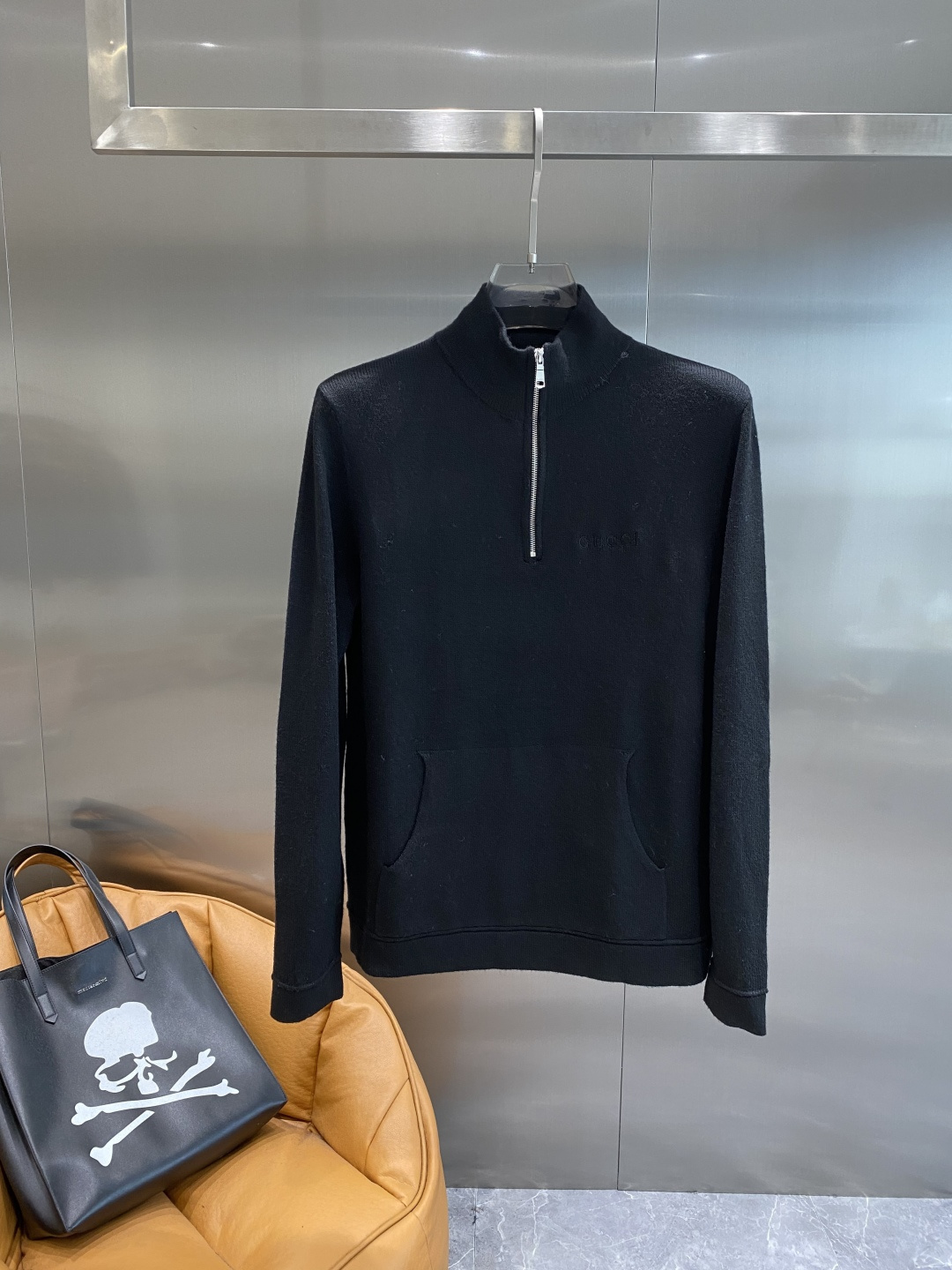 《𝙉𝙚𝙬🤍🖤古家》2025官网秋冬季最新毛衣，专柜同步在售爆款！特供羊毛混纺面料.手感舒适.可直接接触皮