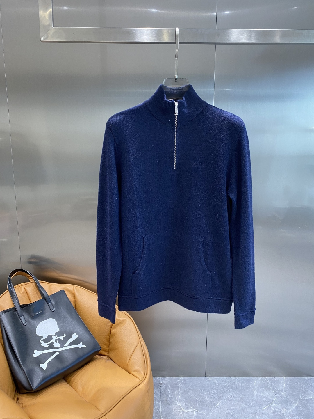 《𝙉𝙚𝙬🤍🖤古家》2025官网秋冬季最新毛衣，专柜同步在售爆款！特供羊毛混纺面料.手感舒适.可直接接触皮