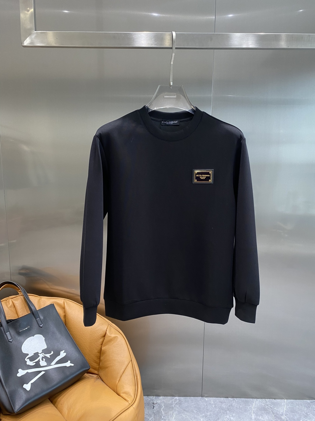 《𝙉𝙚𝙬🤍🖤DG家》25秋冬新品空气层 圆领卫衣，正面品牌标识设计，创意重释品牌标志性设计，采用400克