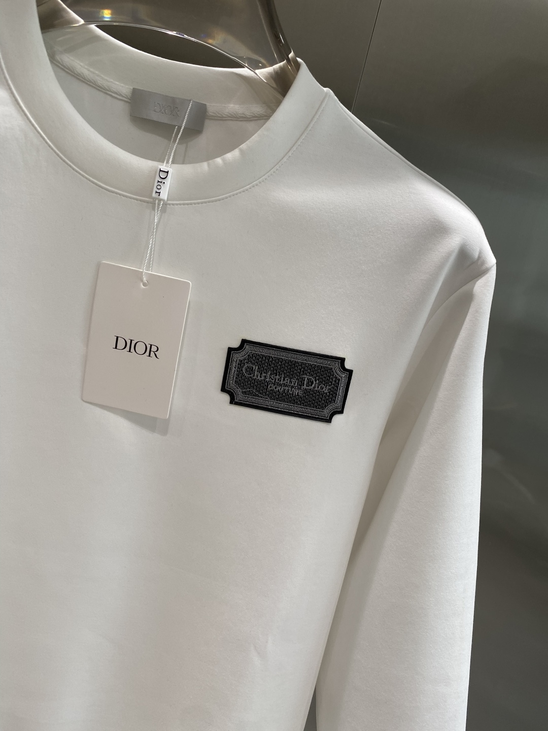 《𝙉𝙚𝙬🤍🖤迪家》25秋冬新品空气层 圆领卫衣，正面品牌标识设计，创意重释品牌标志性设计，采用400克重