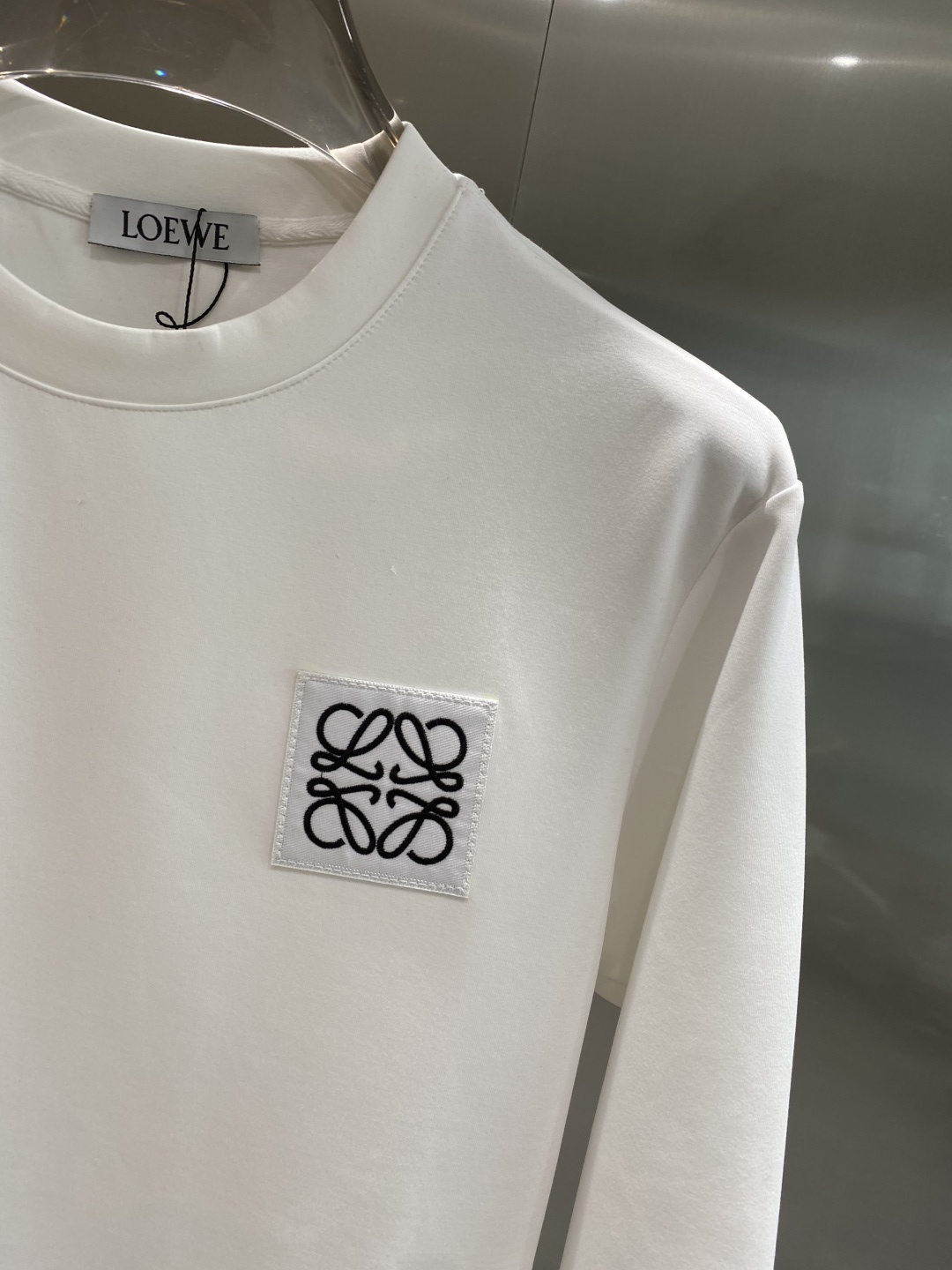 《𝙉𝙚𝙬🤍🖤罗家》25秋冬新品空气层 圆领卫衣，正面品牌标识设计，创意重释品牌标志性设计，采用400克重