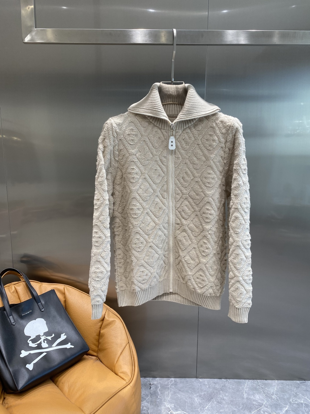 《𝙉𝙚𝙬🤍🖤驴家》25ss秋冬 最新最顶级开衫羊毛针织衫开衫毛衣，精致配色融合新款潮开衫，最顶级的品质专