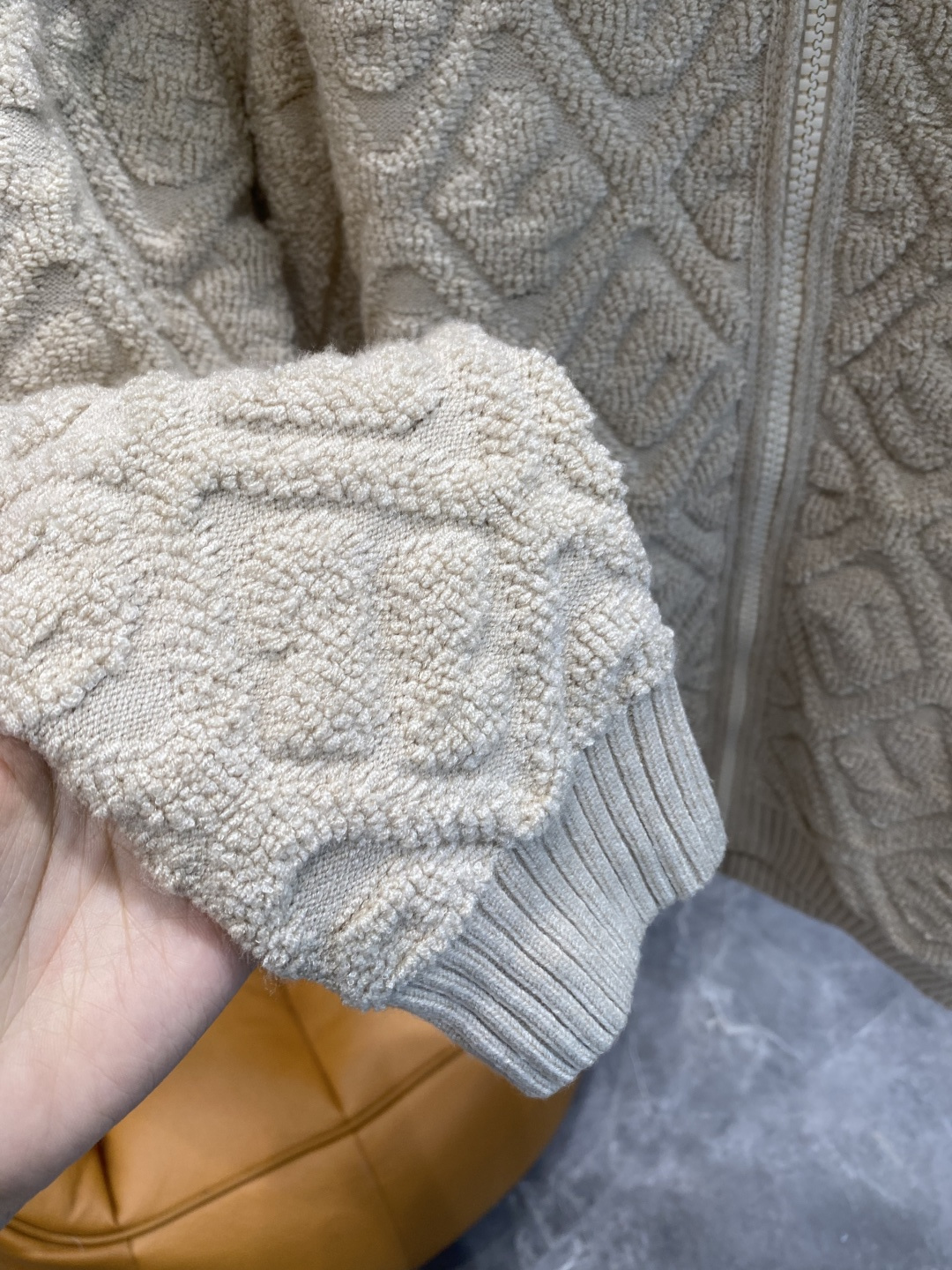 《𝙉𝙚𝙬🤍🖤驴家》25ss秋冬 最新最顶级开衫羊毛针织衫开衫毛衣，精致配色融合新款潮开衫，最顶级的品质专