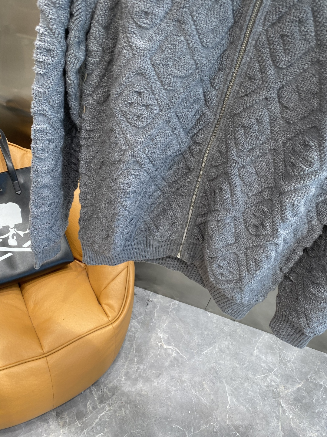 《𝙉𝙚𝙬🤍🖤驴家》25ss秋冬 最新最顶级开衫羊毛针织衫开衫毛衣，精致配色融合新款潮开衫，最顶级的品质专