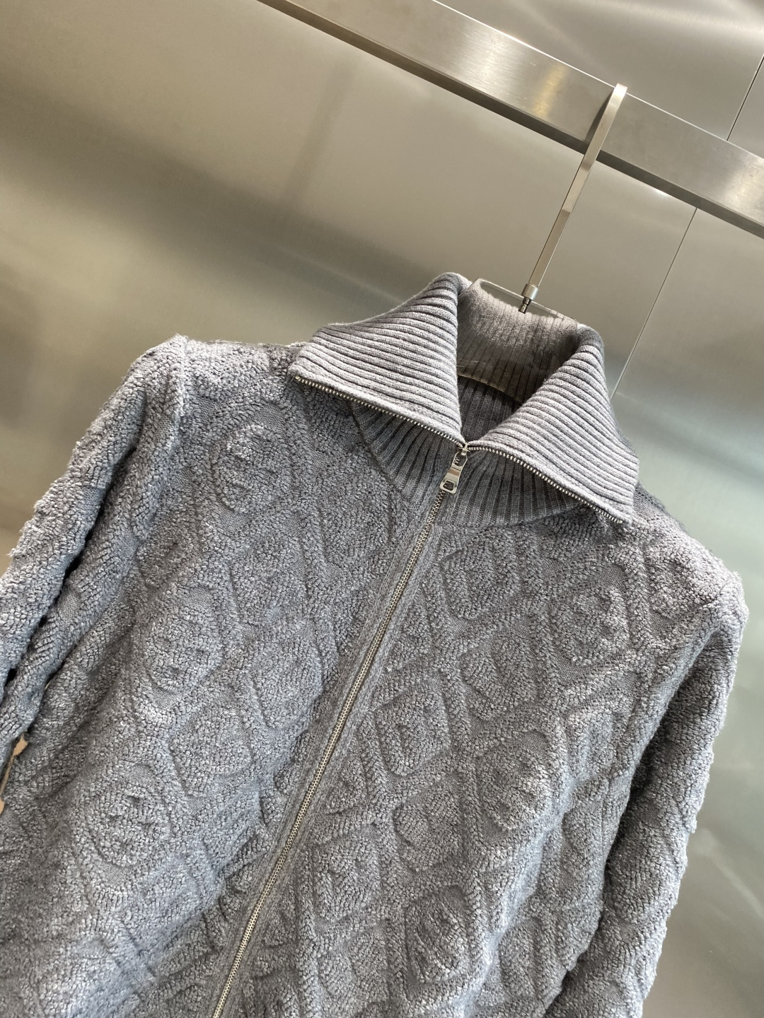 《𝙉𝙚𝙬🤍🖤驴家》25ss秋冬 最新最顶级开衫羊毛针织衫开衫毛衣，精致配色融合新款潮开衫，最顶级的品质专