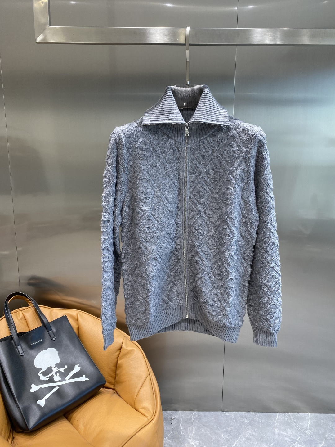 《𝙉𝙚𝙬🤍🖤驴家》25ss秋冬 最新最顶级开衫羊毛针织衫开衫毛衣，精致配色融合新款潮开衫，最顶级的品质专