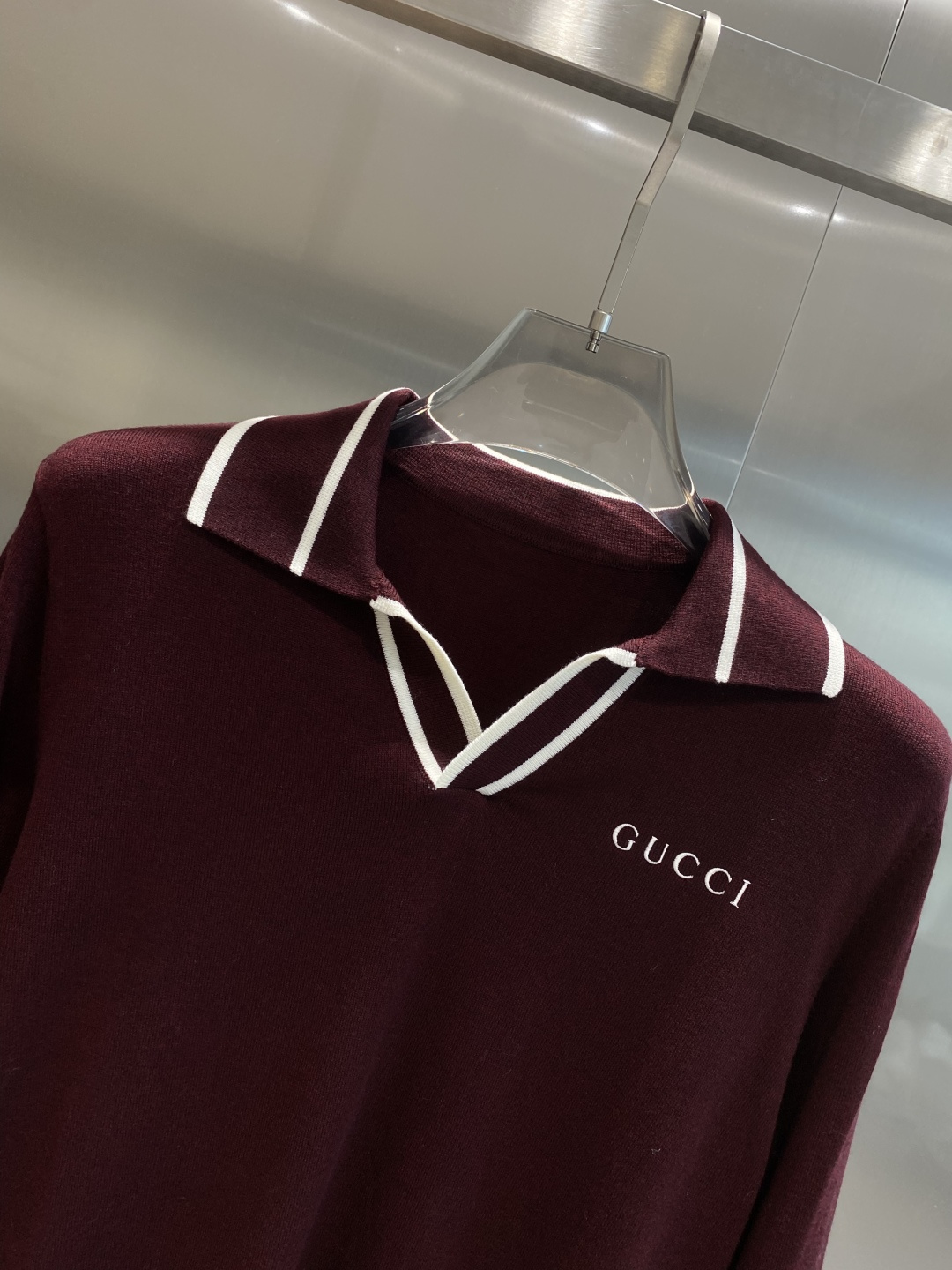 《𝙉𝙚𝙬🤍🖤古家》2025官网秋冬季最新毛衣，专柜同步在售爆款！特供羊毛混纺面料.手感舒适.可直接接触皮