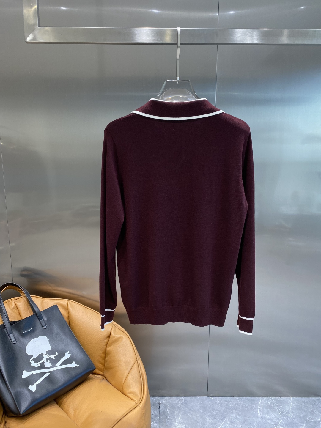 《𝙉𝙚𝙬🤍🖤古家》2025官网秋冬季最新毛衣，专柜同步在售爆款！特供羊毛混纺面料.手感舒适.可直接接触皮