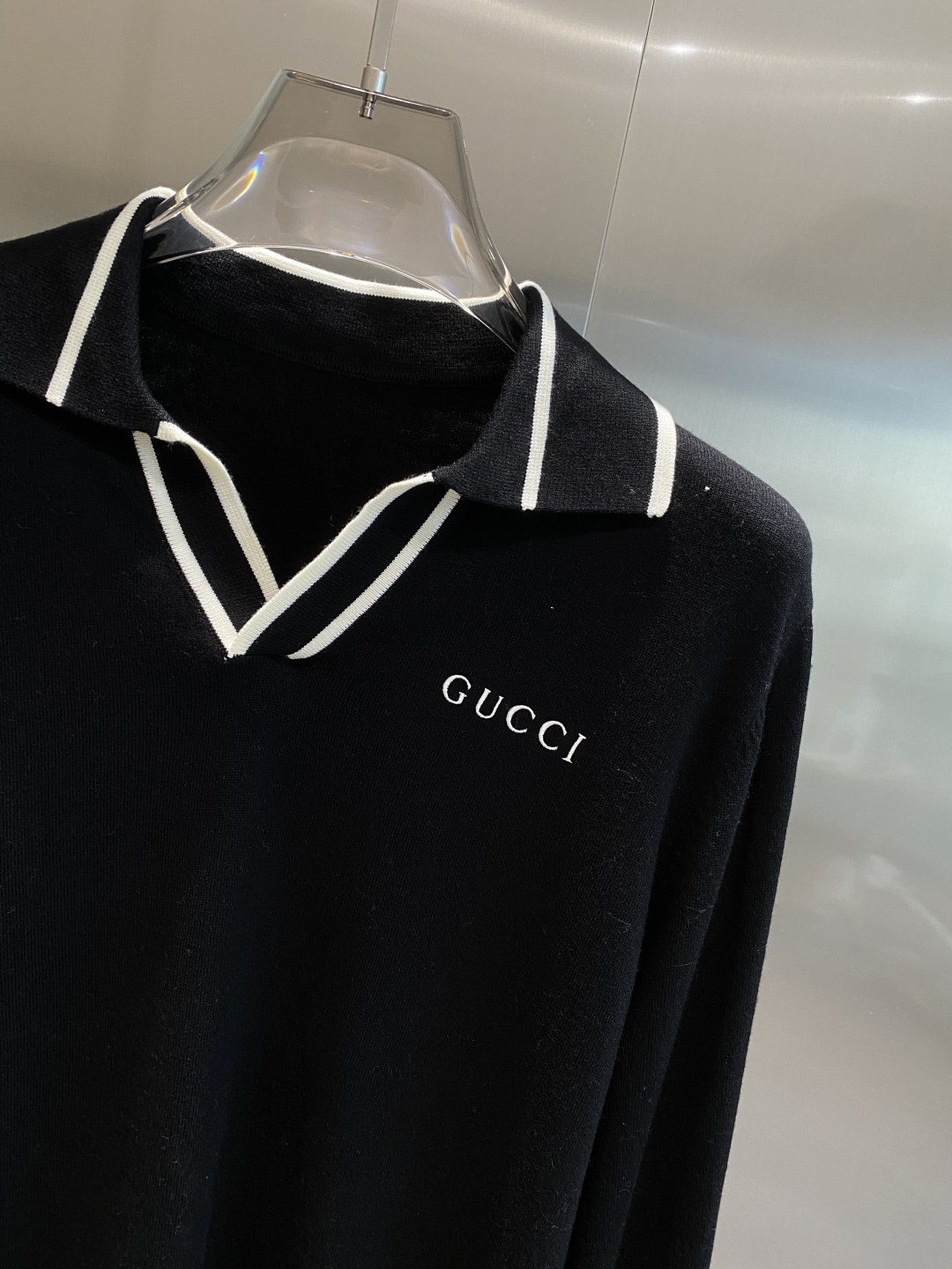 《𝙉𝙚𝙬🤍🖤古家》2025官网秋冬季最新毛衣，专柜同步在售爆款！特供羊毛混纺面料.手感舒适.可直接接触皮