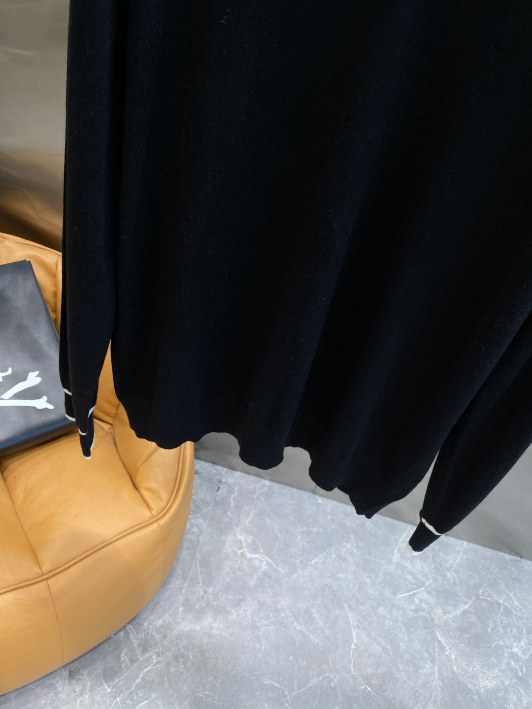 《𝙉𝙚𝙬🤍🖤古家》2025官网秋冬季最新毛衣，专柜同步在售爆款！特供羊毛混纺面料.手感舒适.可直接接触皮