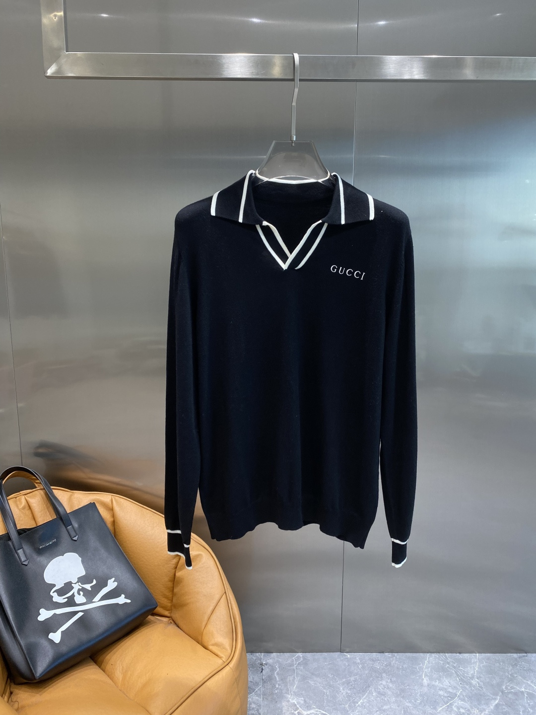 《𝙉𝙚𝙬🤍🖤古家》2025官网秋冬季最新毛衣，专柜同步在售爆款！特供羊毛混纺面料.手感舒适.可直接接触皮