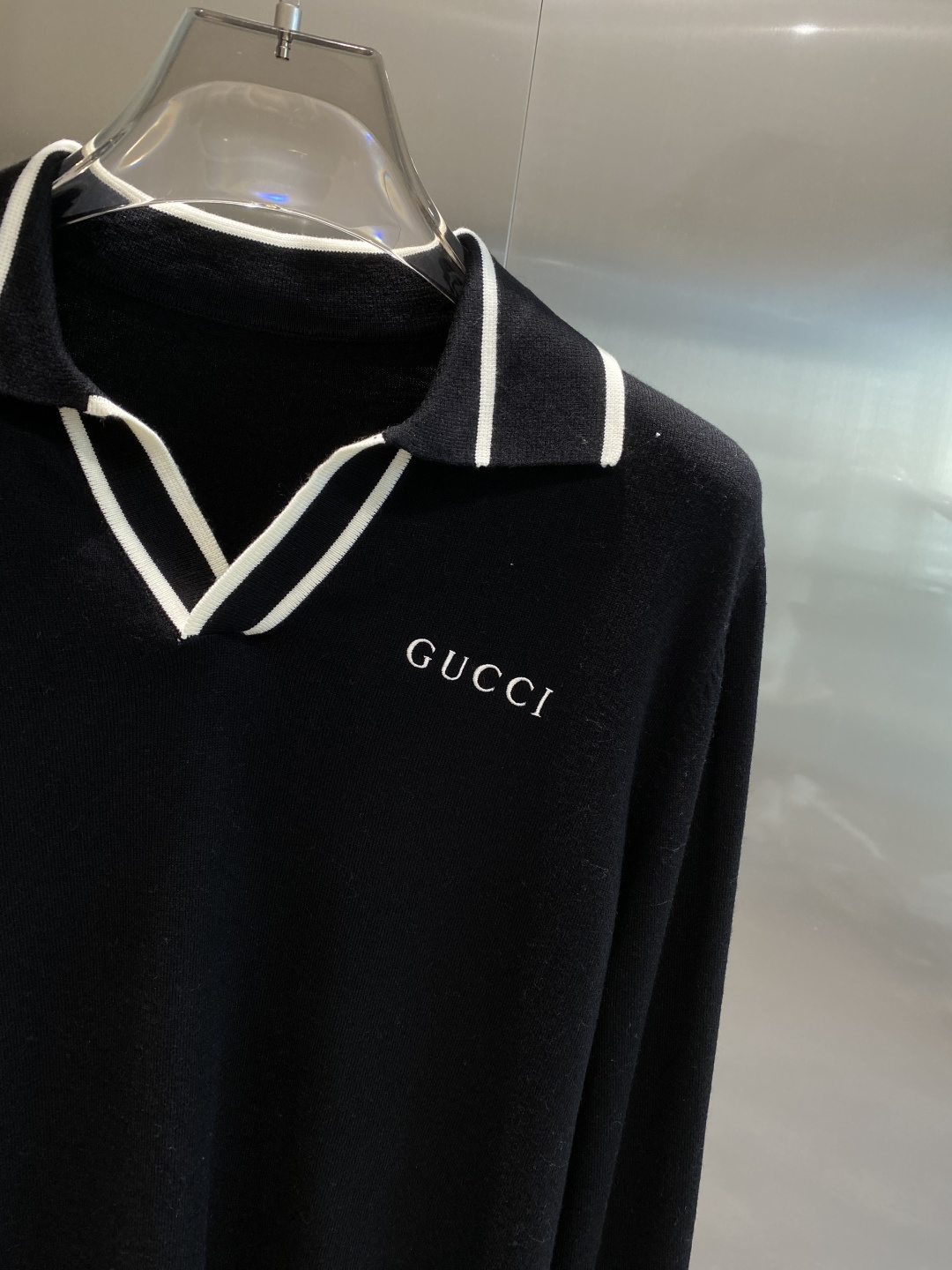 《𝙉𝙚𝙬🤍🖤古家》2025官网秋冬季最新毛衣，专柜同步在售爆款！特供羊毛混纺面料.手感舒适.可直接接触皮