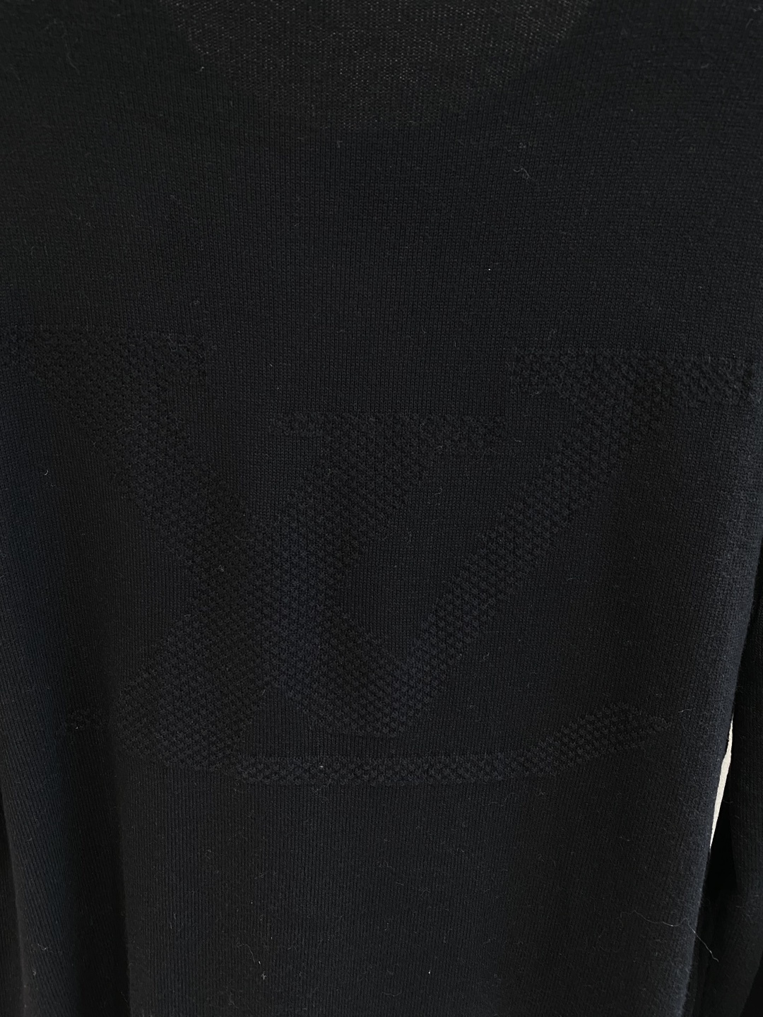 《𝙉𝙚𝙬🤍🖤驴家》2025官网秋冬季最新毛衣，专柜同步在售爆款！特供羊毛混纺面料.手感舒适.可直接接触皮