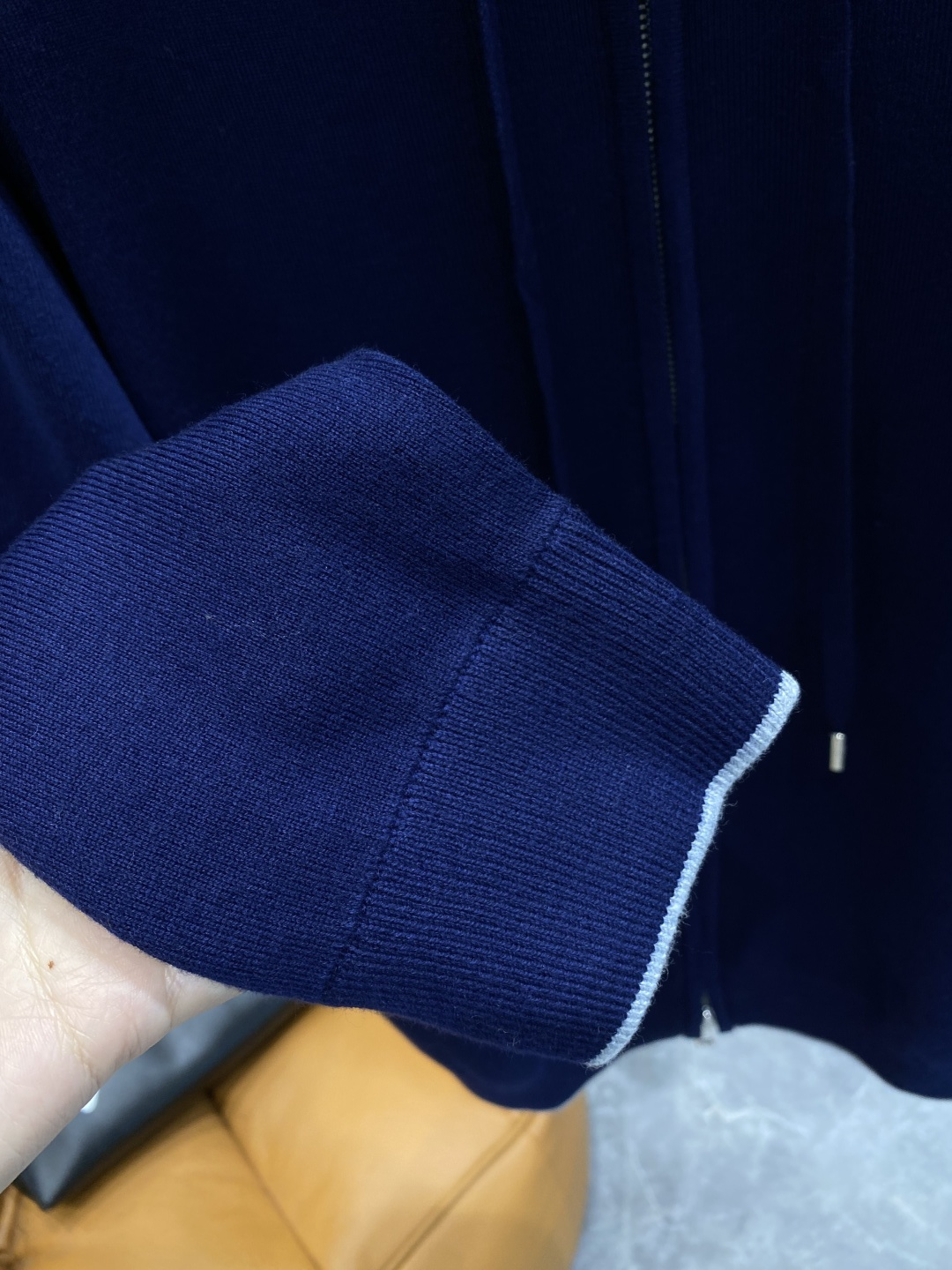 《𝙉𝙚𝙬🤍🖤lP🆕家》2025官网秋冬季最新毛衣，专柜同步在售爆款！特供羊毛混纺面料.手感舒适.可直接接