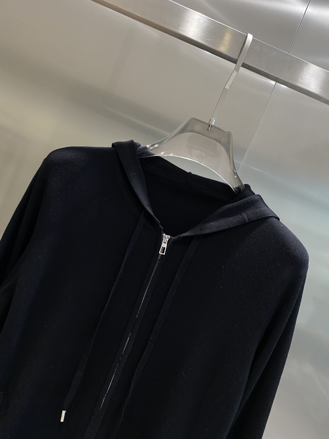 《𝙉𝙚𝙬🤍🖤lP🆕家》2025官网秋冬季最新毛衣，专柜同步在售爆款！特供羊毛混纺面料.手感舒适.可直接接