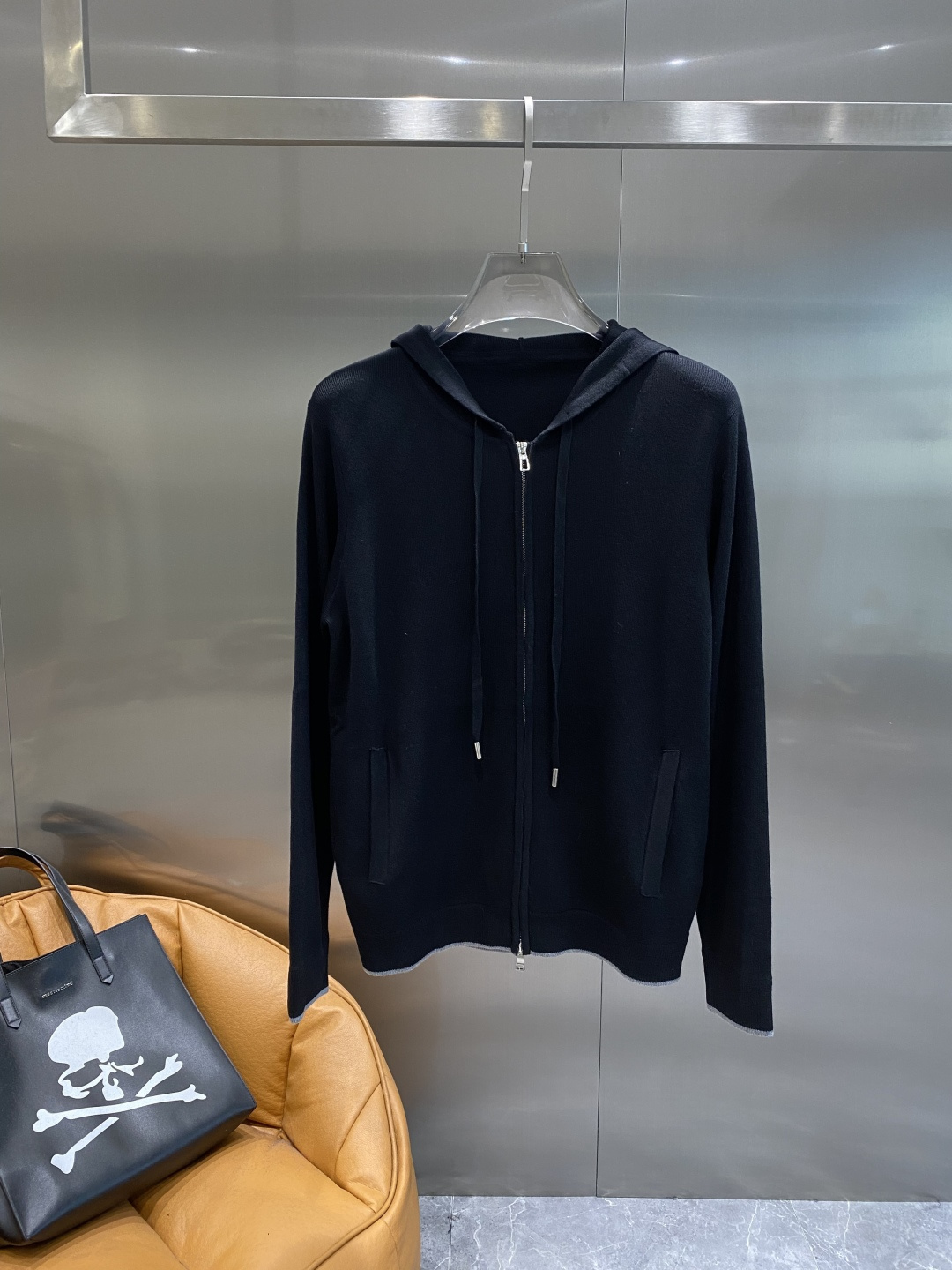 《𝙉𝙚𝙬🤍🖤lP🆕家》2025官网秋冬季最新毛衣，专柜同步在售爆款！特供羊毛混纺面料.手感舒适.可直接接