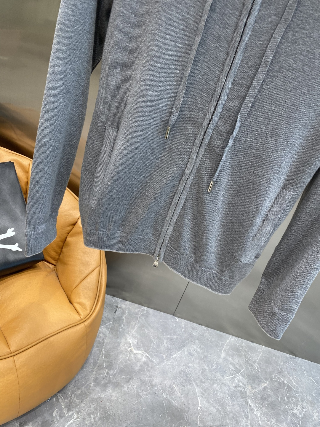 《𝙉𝙚𝙬🤍🖤lP🆕家》2025官网秋冬季最新毛衣，专柜同步在售爆款！特供羊毛混纺面料.手感舒适.可直接接