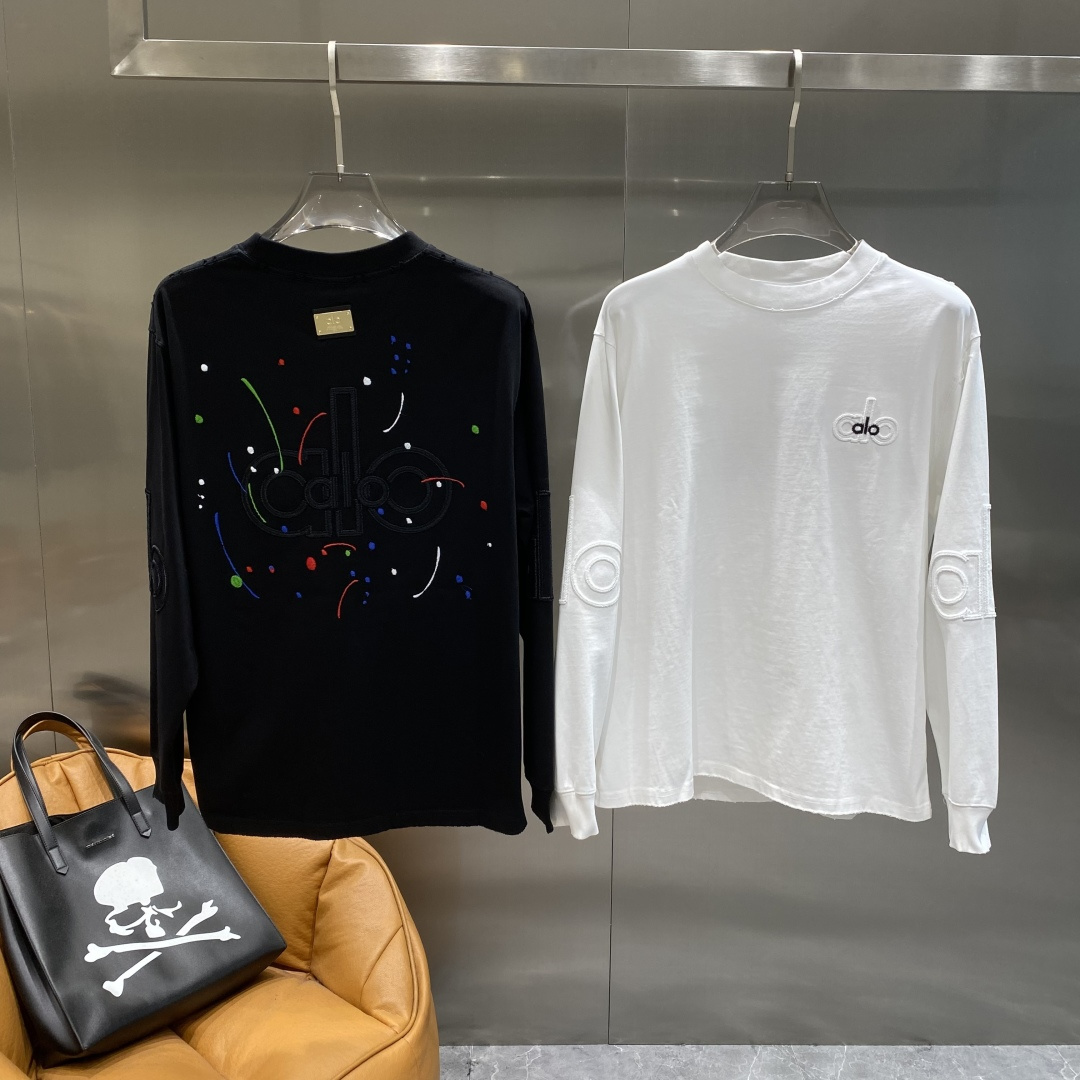 《𝙉𝙚𝙬🤍🖤alo 家》2025秋冬专柜新款 时尚休闲打底衫长袖T恤，精选进口高密度双面拉架棉面料，精致