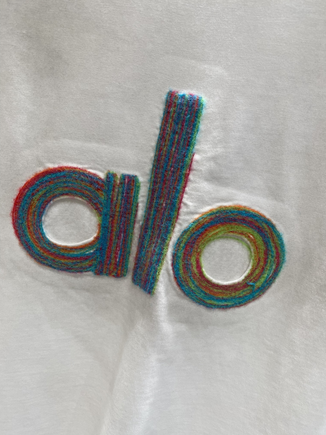 《𝙉𝙚𝙬🤍🖤alo 家》2025秋冬专柜新款 时尚休闲打底衫长袖T恤，精选进口高密度双面拉架棉面料，精致