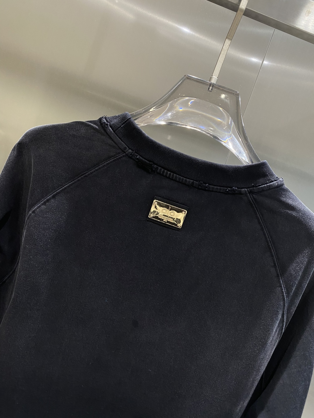 《𝙉𝙚𝙬🤍🖤alo 家》2025秋冬专柜新款 时尚休闲打底衫长袖T恤，精选进口高密度双面拉架棉面料，精致