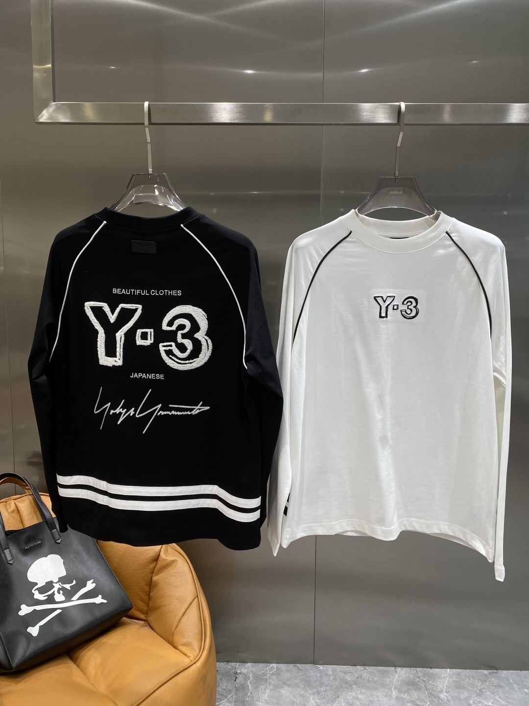 《𝙉𝙚𝙬🤍🖤Y3家》2025秋冬专柜新款 时尚休闲打底衫长袖T恤，精选进口高密度双面拉架棉面料，精致原版