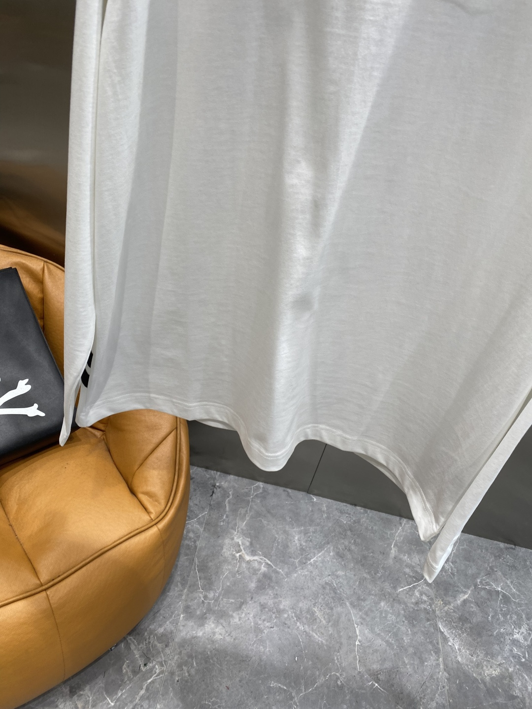 《𝙉𝙚𝙬🤍🖤Y3家》2025秋冬专柜新款 时尚休闲打底衫长袖T恤，精选进口高密度双面拉架棉面料，精致原版