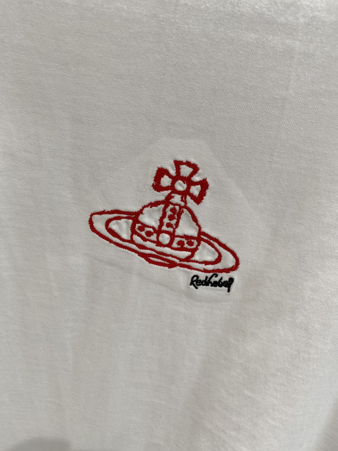 《𝙉𝙚𝙬🤍🖤西太后家》2025秋冬专柜新款 时尚休闲打底衫长袖T恤，精选进口高密度双面拉架棉面料，精致原