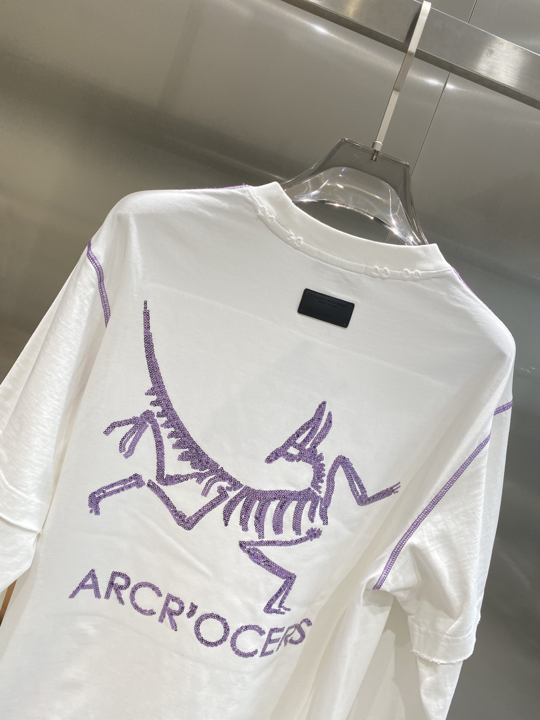 《𝙉𝙚𝙬🤍🖤鸟家》2025秋冬专柜新款 时尚休闲打底衫长袖T恤，精选进口高密度双面拉架棉面料，精致原版l