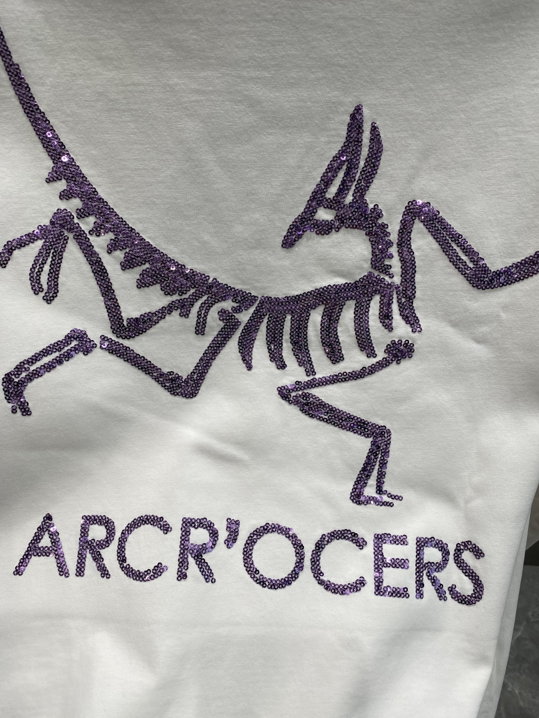 《𝙉𝙚𝙬🤍🖤鸟家》2025秋冬专柜新款 时尚休闲打底衫长袖T恤，精选进口高密度双面拉架棉面料，精致原版l