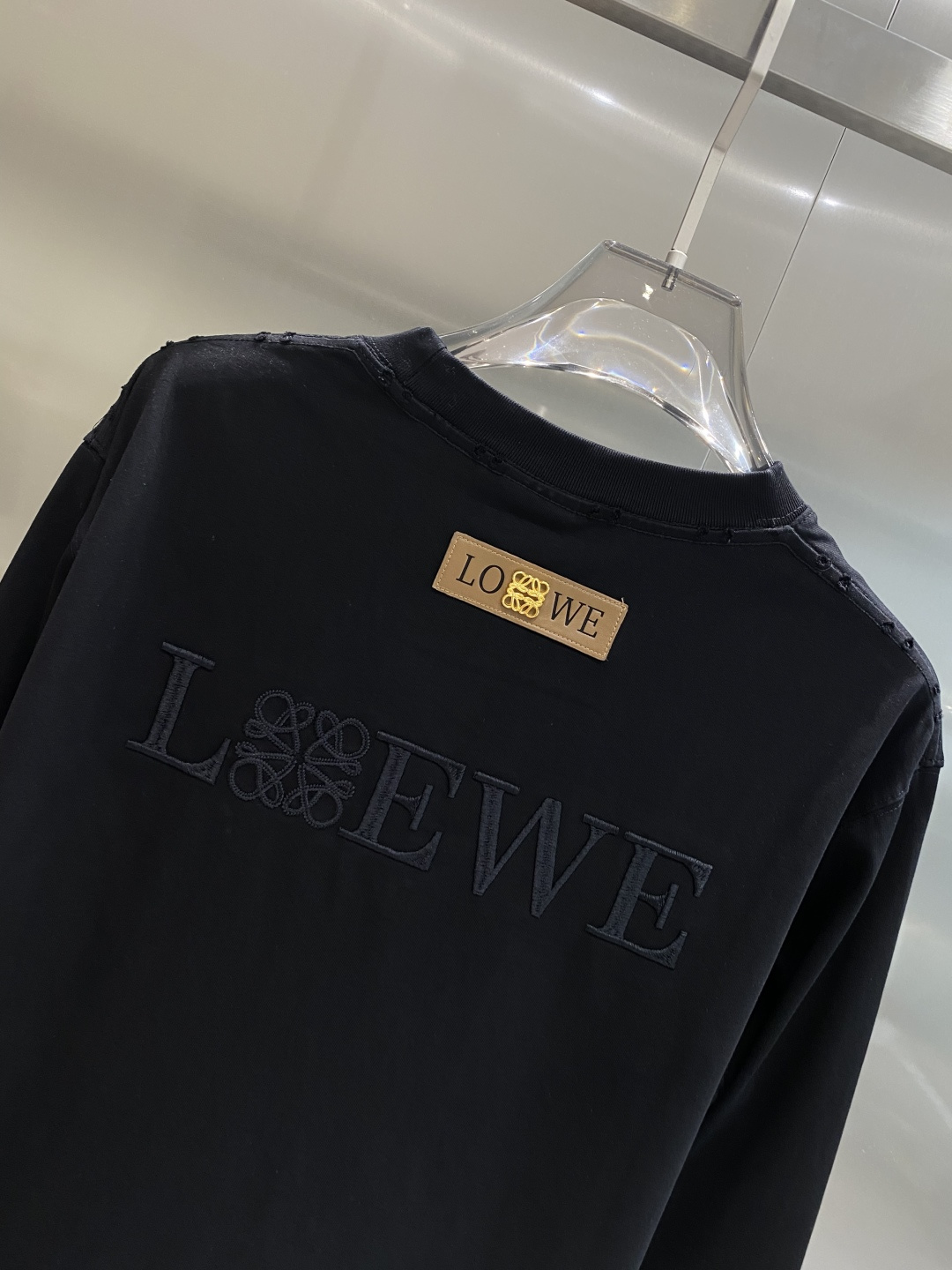 《𝙉𝙚𝙬🤍🖤罗家》2025秋冬专柜新款 时尚休闲打底衫长袖T恤，精选进口高密度双面拉架棉面料，精致原版l