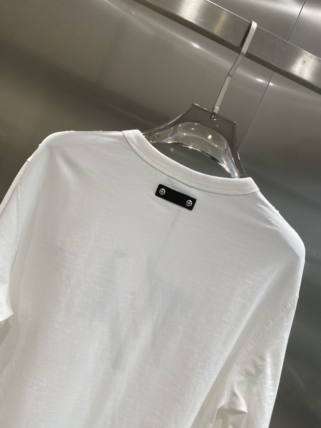 《𝙉𝙚𝙬🤍🖤克家》2025秋冬专柜新款 时尚休闲打底衫长袖T恤，精选进口高密度双面拉架棉面料，精致原版l