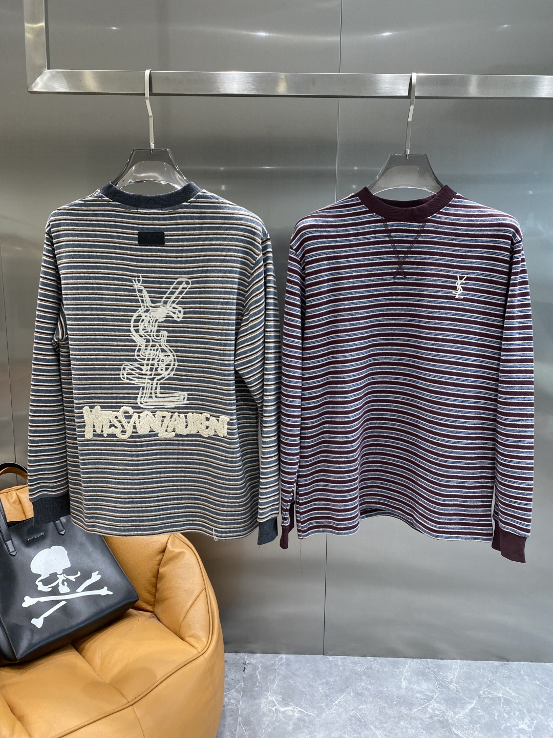 《𝙉𝙚𝙬🤍🖤圣罗兰家》2025秋冬专柜新款 时尚休闲打底衫长袖T恤，精选进口高密度双面拉架棉面料，精致原