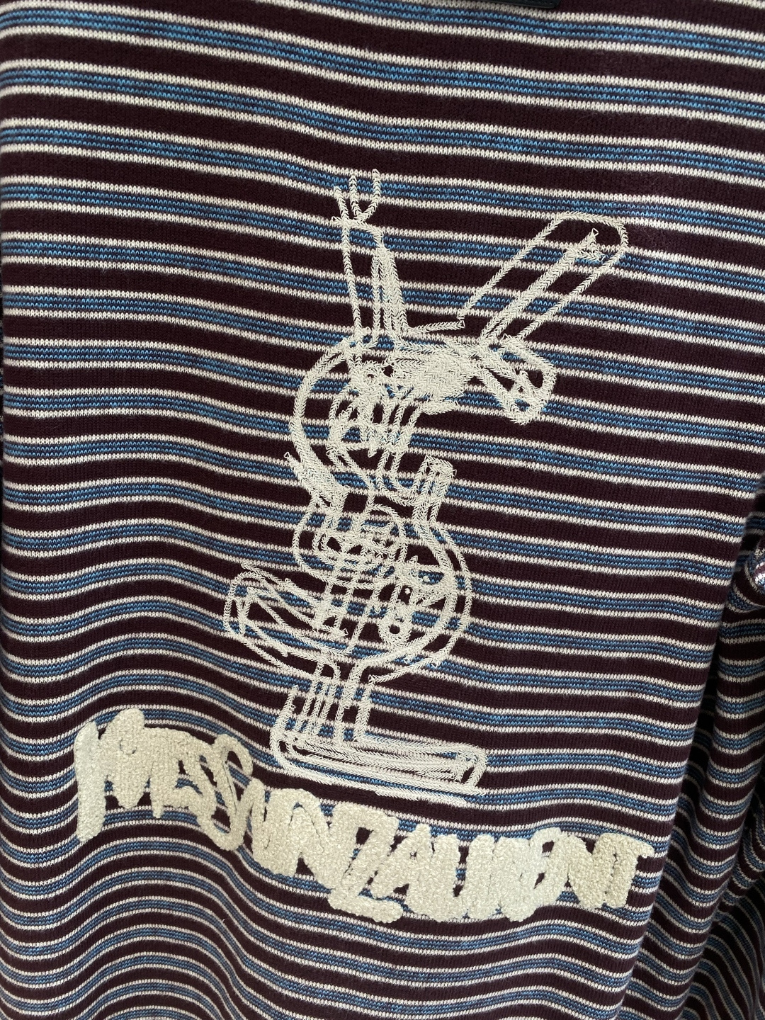 《𝙉𝙚𝙬🤍🖤圣罗兰家》2025秋冬专柜新款 时尚休闲打底衫长袖T恤，精选进口高密度双面拉架棉面料，精致原