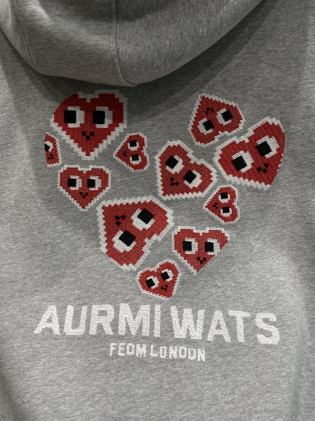 《𝙉𝙚𝙬🤍🖤PLAY家》2025ss秋冬最新款专柜同款首发！高端时尚休闲开衫外套超正版型上身瞬间变欧巴！