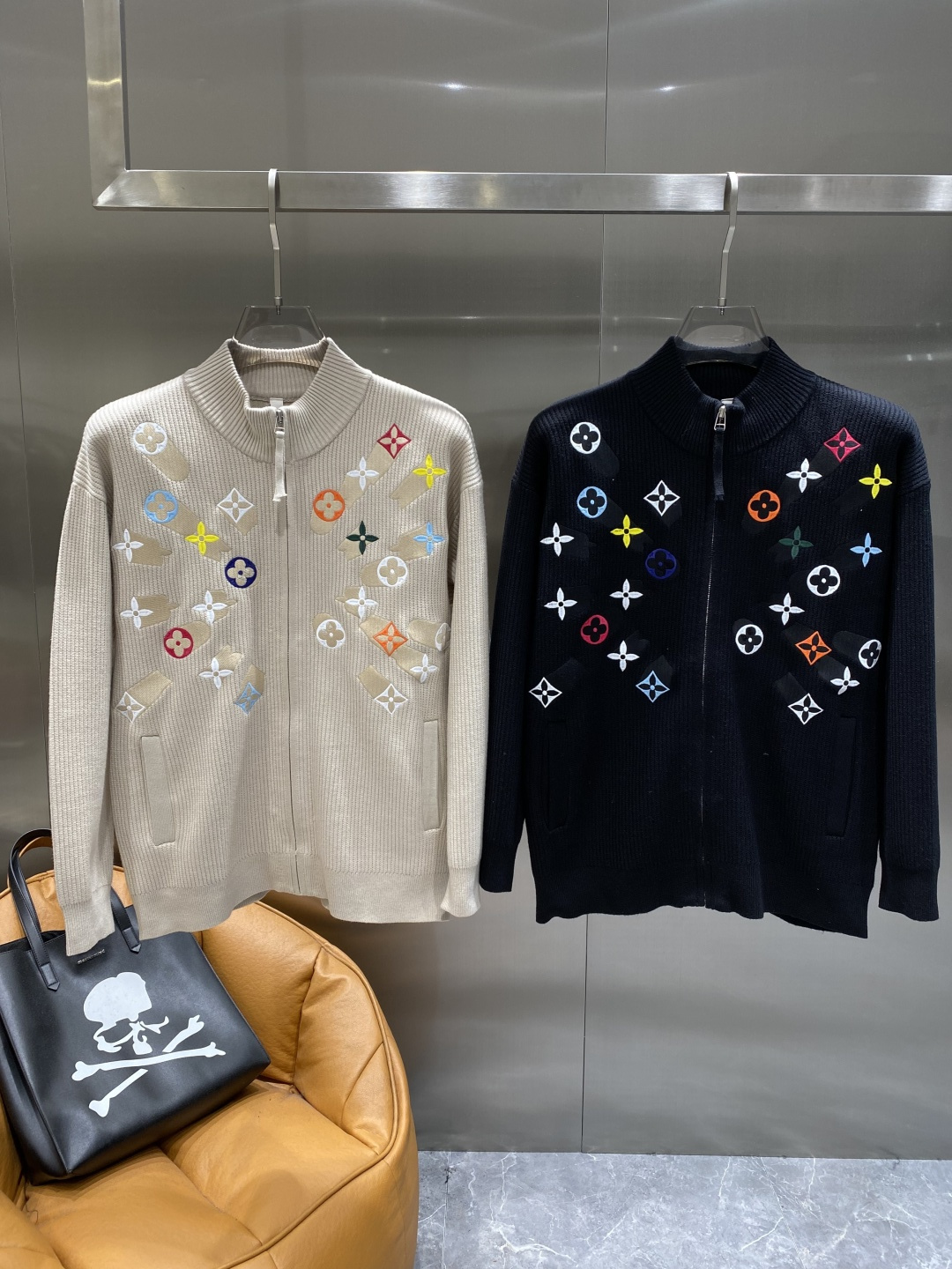 《𝙉𝙚𝙬🤍🖤驴家》25ss秋冬 最新最顶级开衫羊毛针织衫开衫毛衣，精致配色融合新款潮开衫，最顶级的品质专