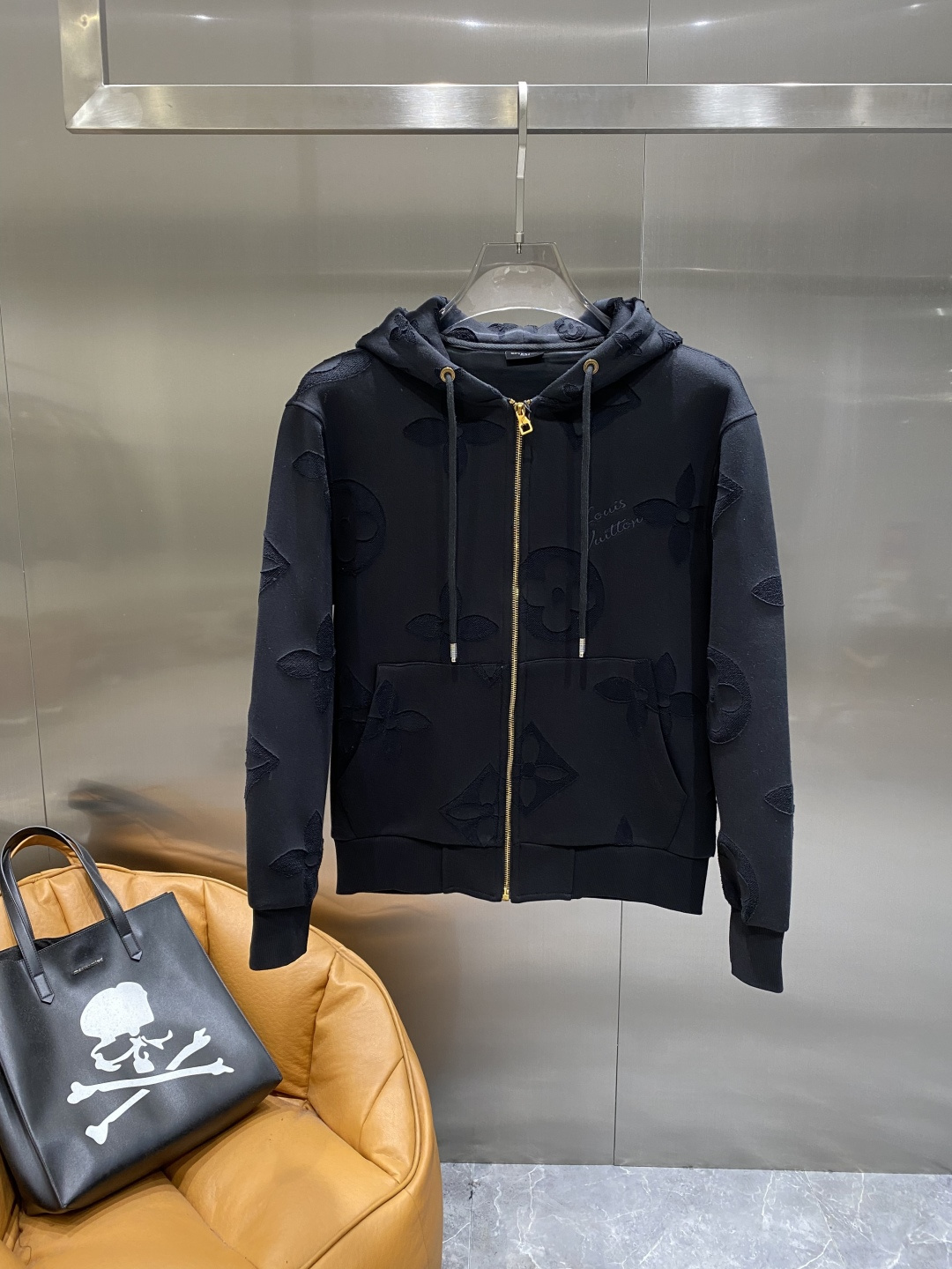 《𝙉𝙚𝙬🤍🖤驴家》2025ss秋冬最新款专柜同款首发！高端时尚休闲开衫外套超正版型上身瞬间变欧巴！简约时