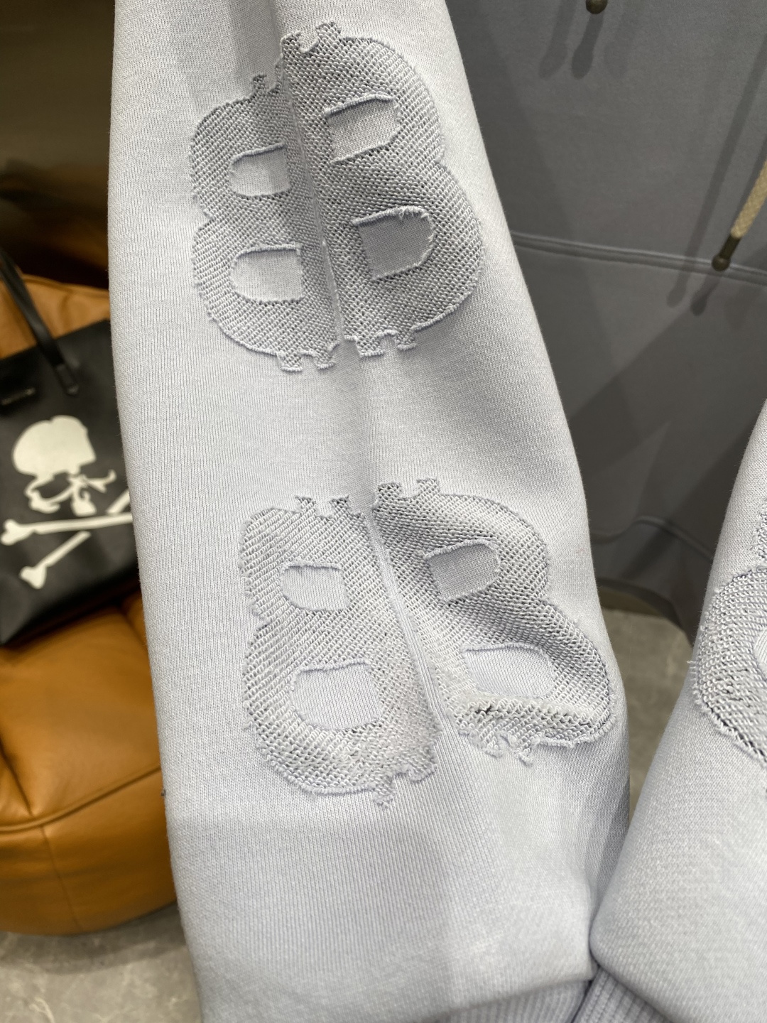 《𝙉𝙚𝙬🤍🖤巴黎家》2025最新卫衣，独家发售！原版复刻，独家设计，超强工艺！极其奢华！版型超赞！尺码 