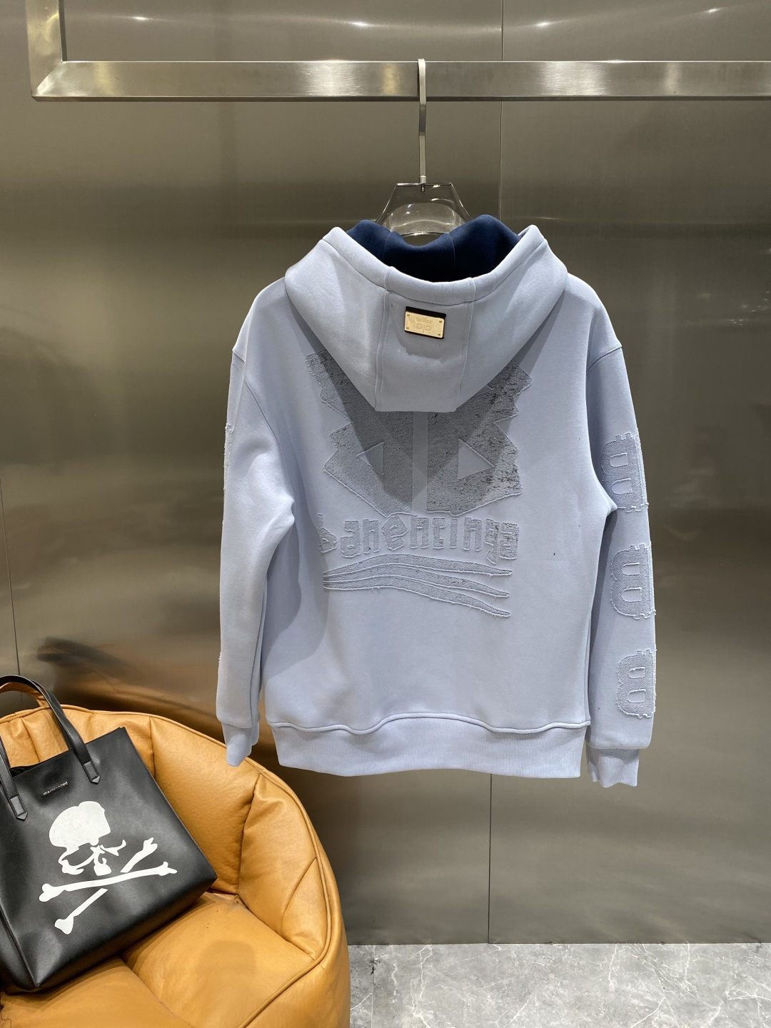 《𝙉𝙚𝙬🤍🖤巴黎家》2025最新卫衣，独家发售！原版复刻，独家设计，超强工艺！极其奢华！版型超赞！尺码 