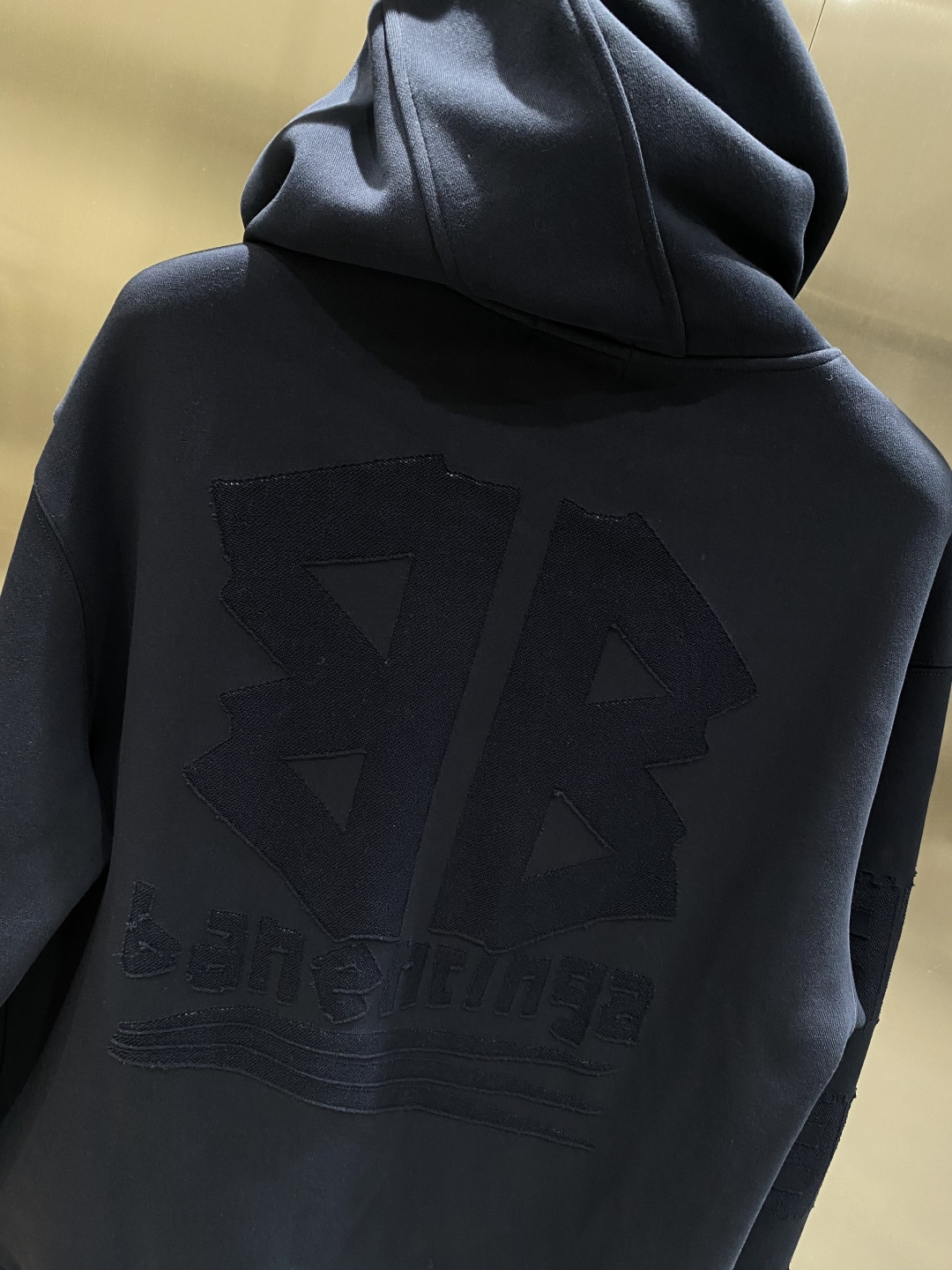 《𝙉𝙚𝙬🤍🖤巴黎家》2025最新卫衣，独家发售！原版复刻，独家设计，超强工艺！极其奢华！版型超赞！尺码 