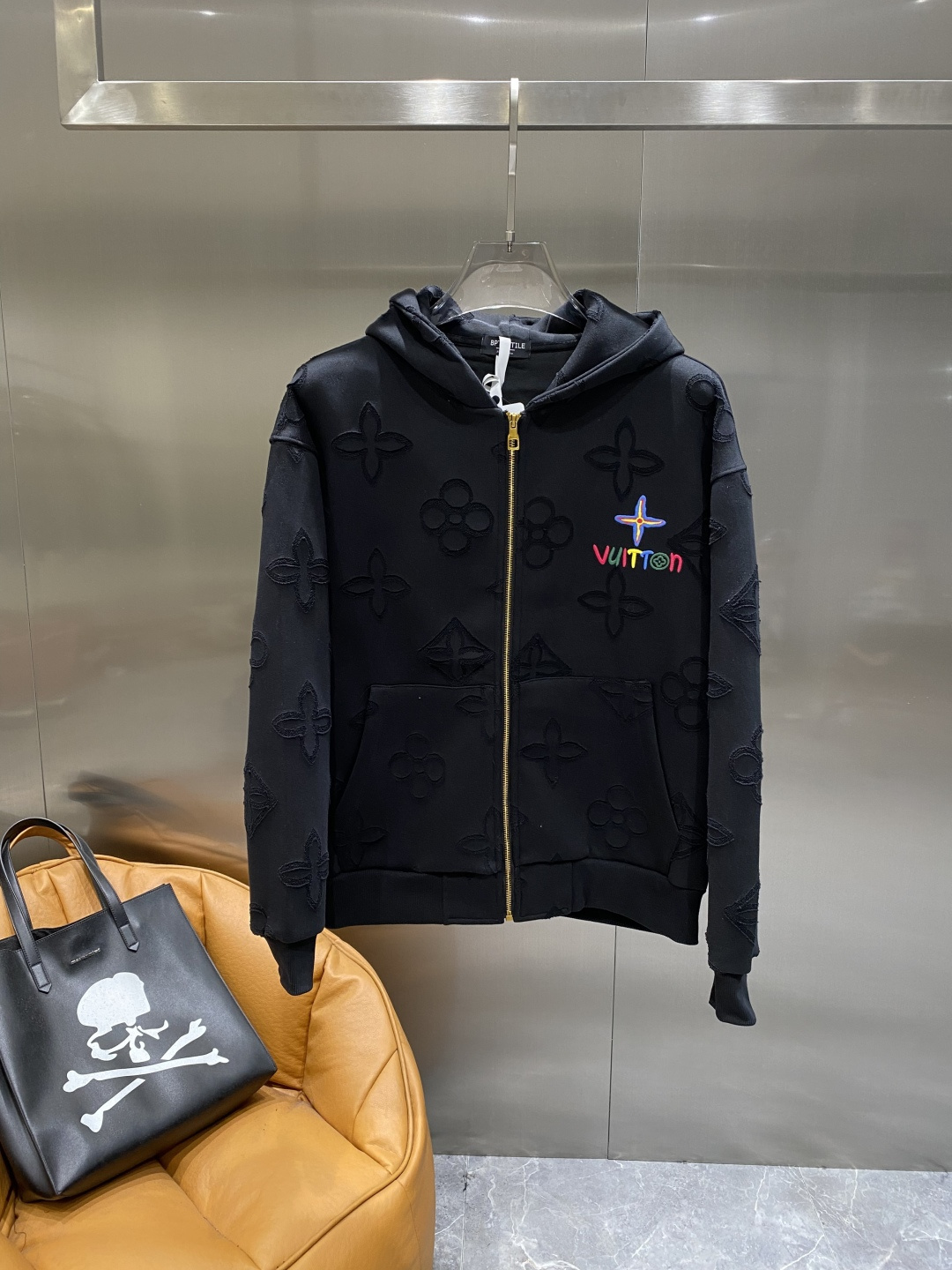 《𝙉𝙚𝙬🤍🖤驴家》2025ss秋冬最新款专柜同款首发！高端时尚休闲开衫外套超正版型上身瞬间变欧巴！简约时