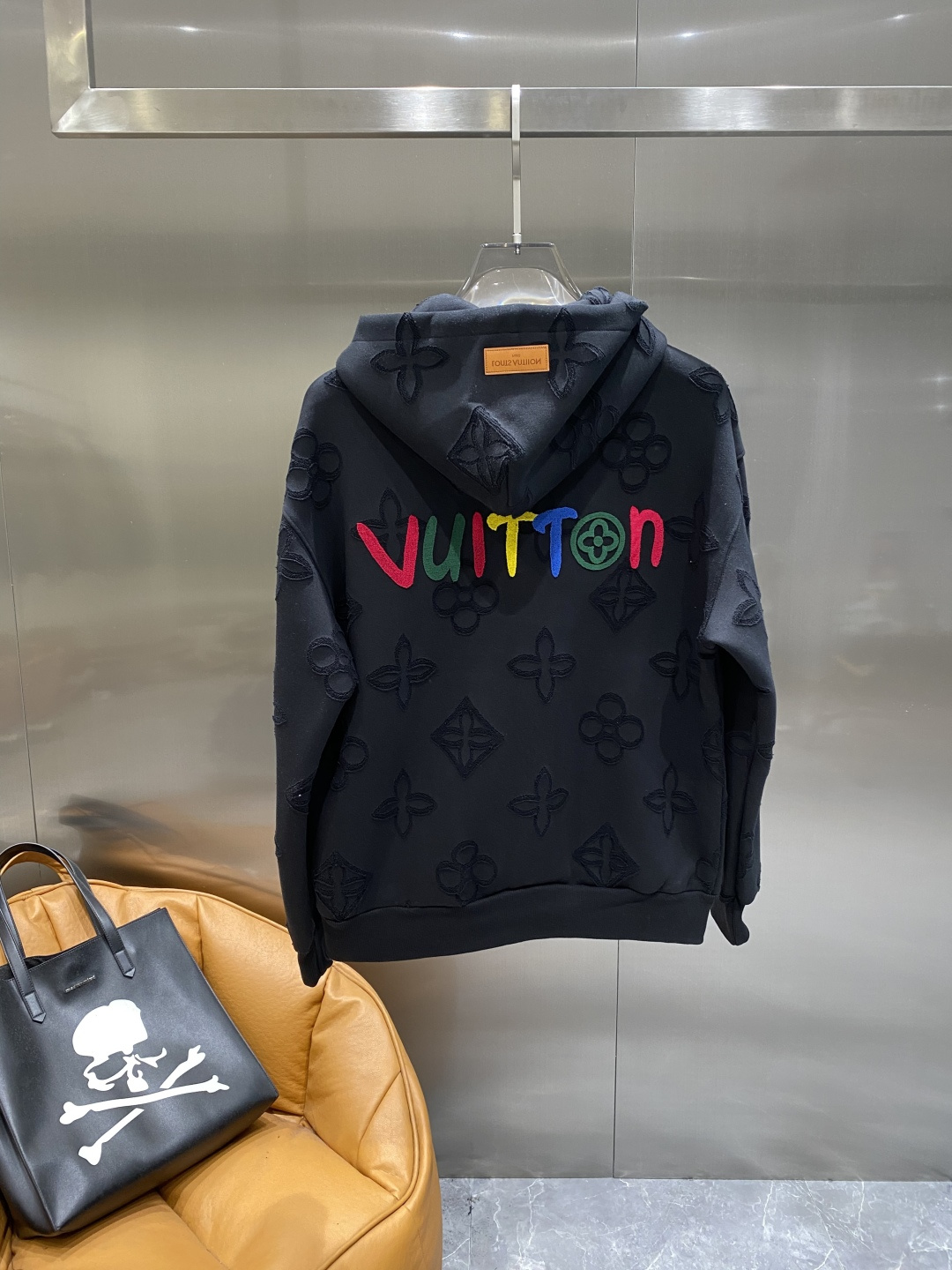 《𝙉𝙚𝙬🤍🖤驴家》2025ss秋冬最新款专柜同款首发！高端时尚休闲开衫外套超正版型上身瞬间变欧巴！简约时