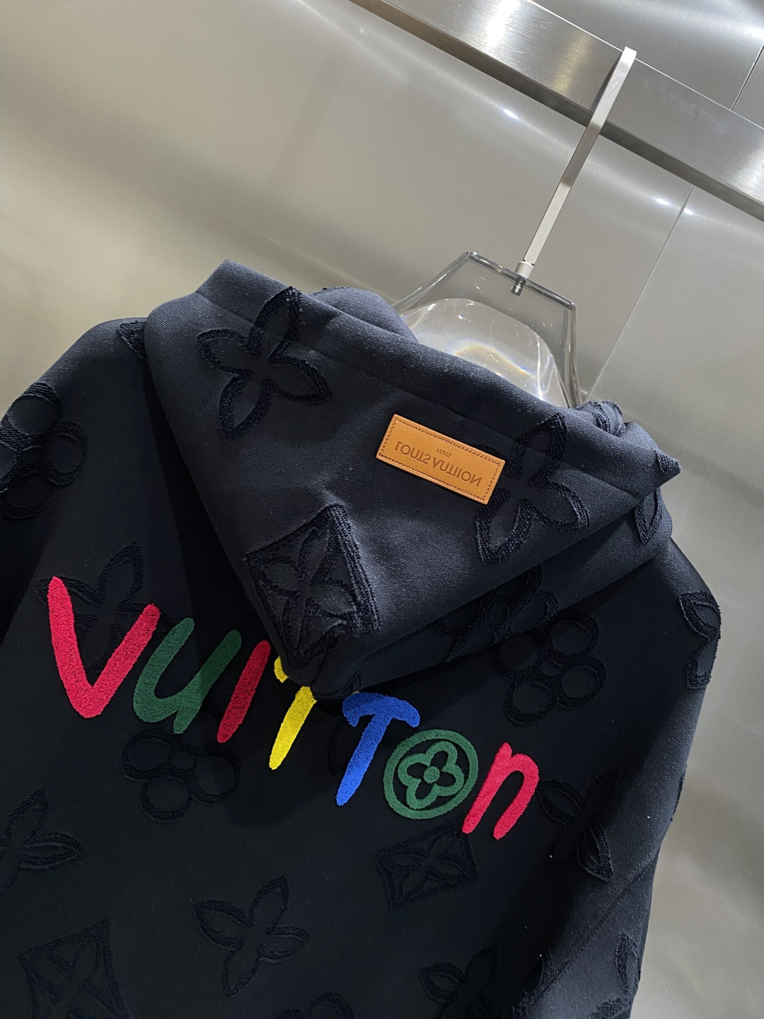 《𝙉𝙚𝙬🤍🖤驴家》2025ss秋冬最新款专柜同款首发！高端时尚休闲开衫外套超正版型上身瞬间变欧巴！简约时