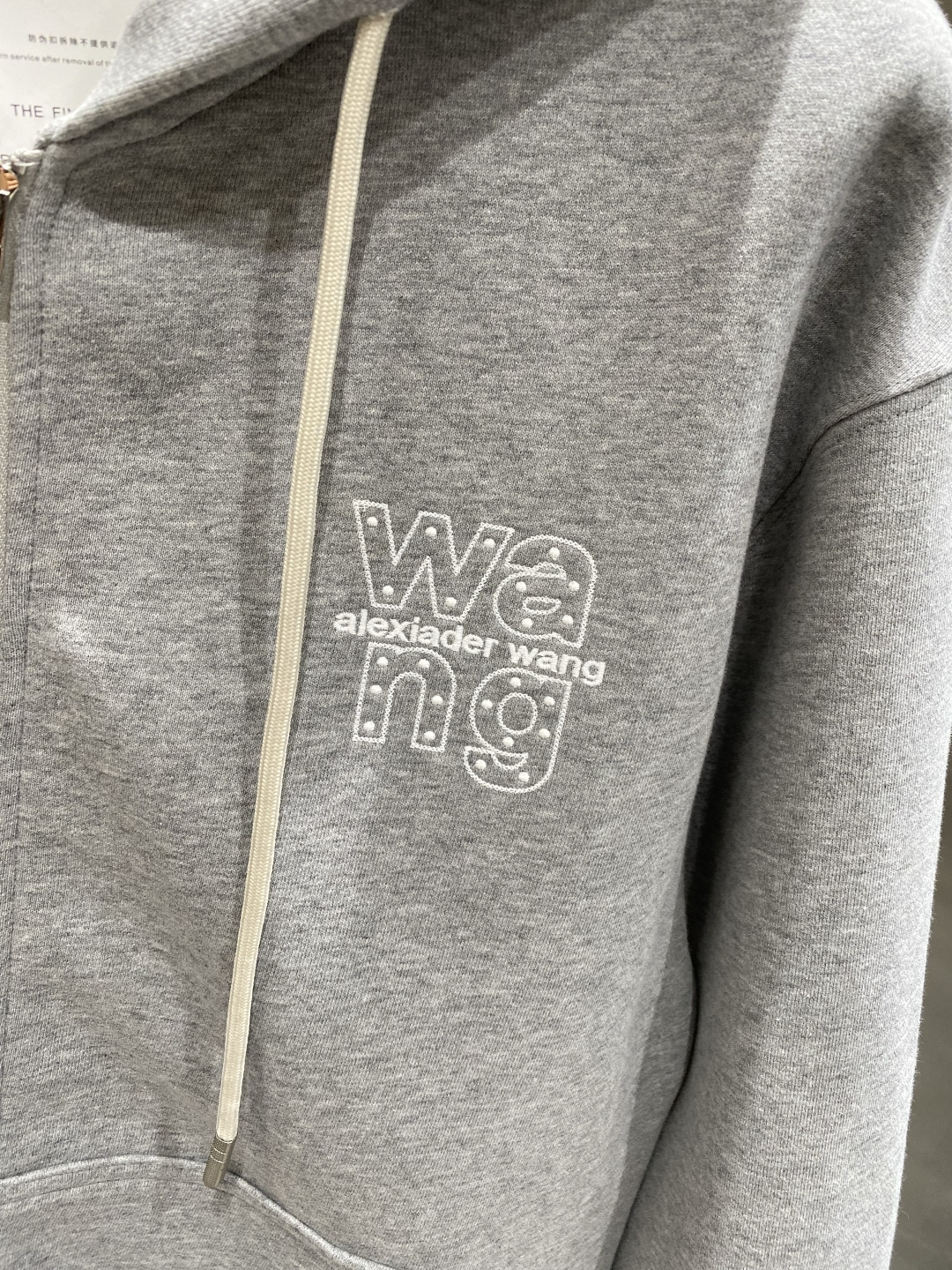 《𝙉𝙚𝙬🤍🖤亚历山家》2025ss秋冬最新款专柜同款首发！高端时尚休闲开衫外套超正版型上身瞬间变欧巴！简