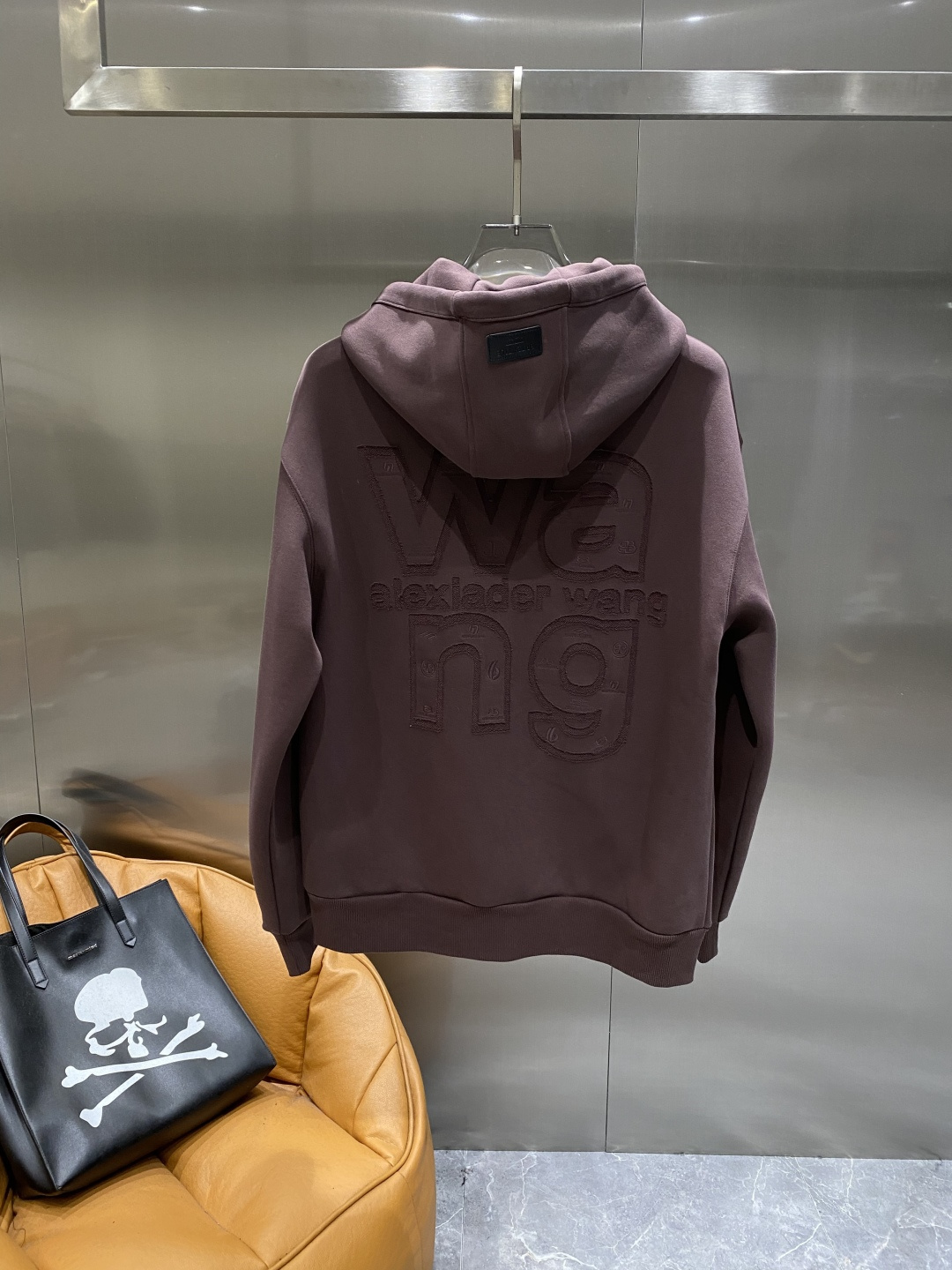 《𝙉𝙚𝙬🤍🖤亚历山家》2025ss秋冬最新款专柜同款首发！高端时尚休闲开衫外套超正版型上身瞬间变欧巴！简